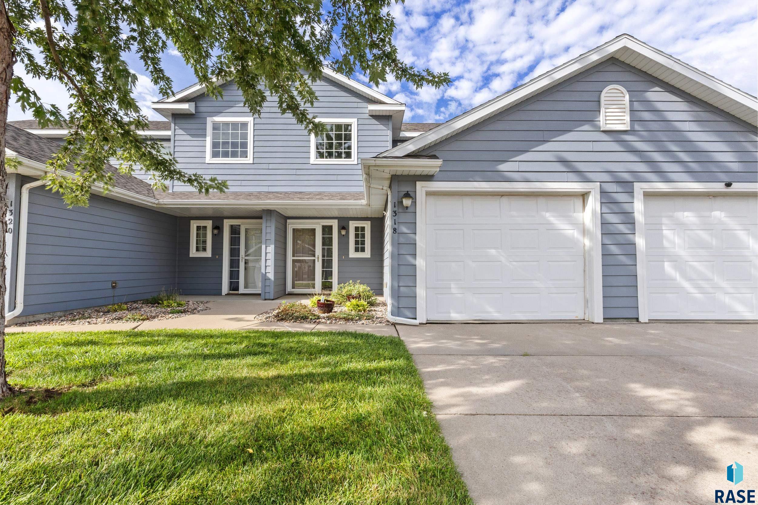 1318 N Fir Pl