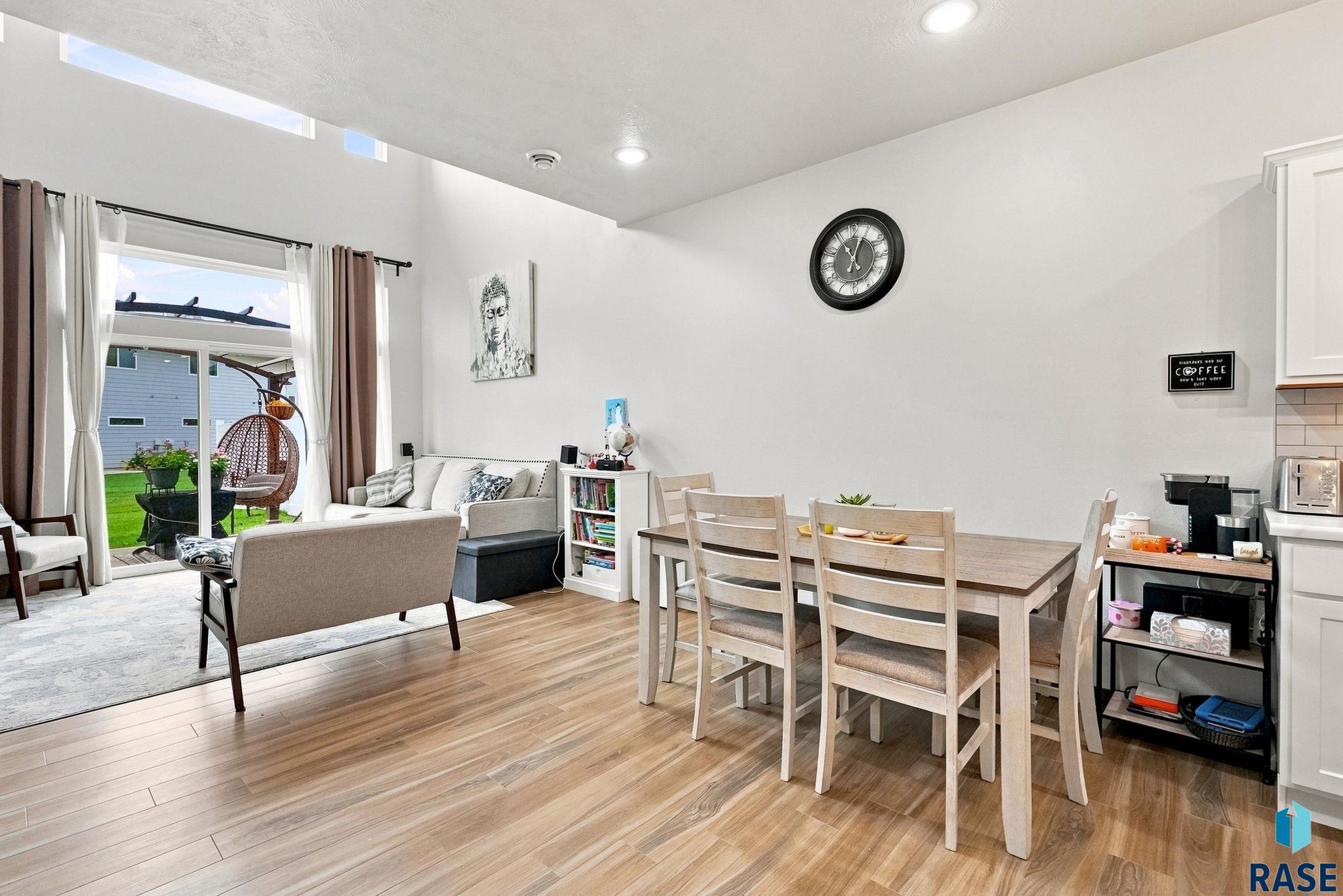 2310 E Copalis Pl