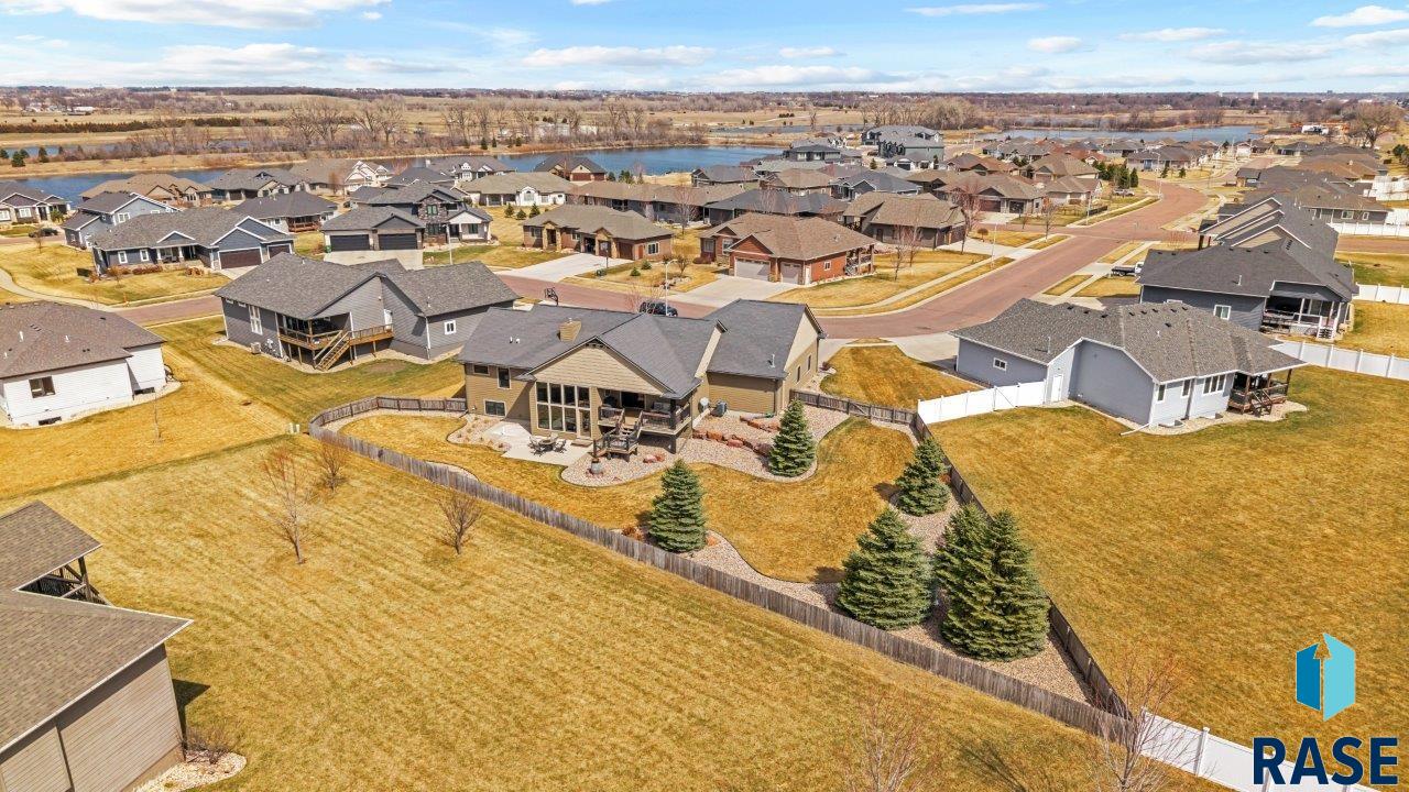 8917 W Dragonfly Dr
