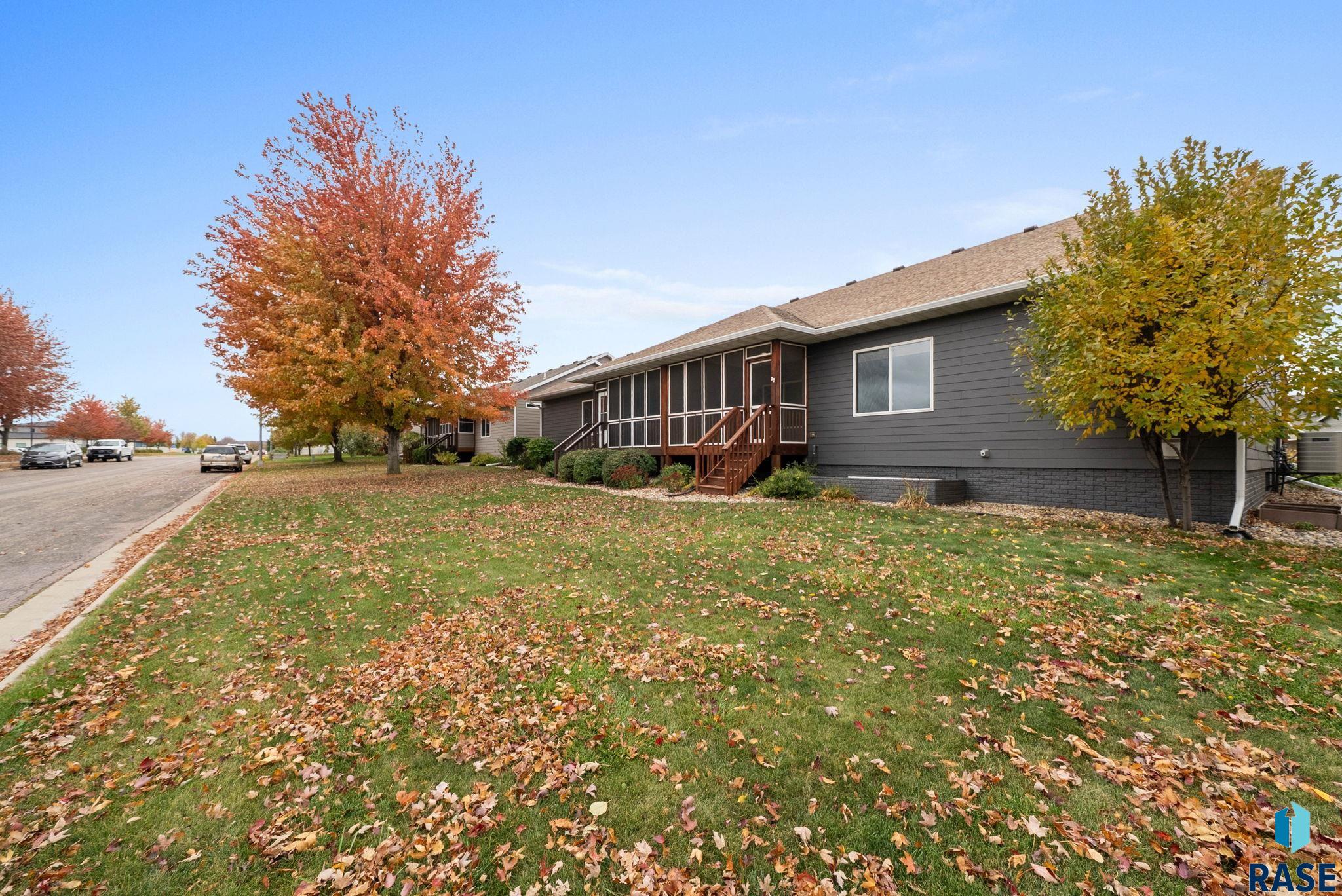 Sioux Falls, South Dakota 57108, United States, 3 Bedrooms Bedrooms, ,3 BathroomsBathrooms,Residential,Active,235602