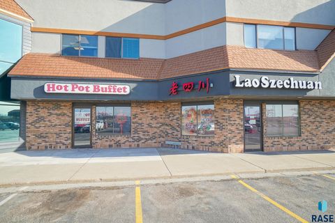 Photo of 3101 W 41st St 105 #105, Sioux Falls, SD 57105 (MLS # 22508902)