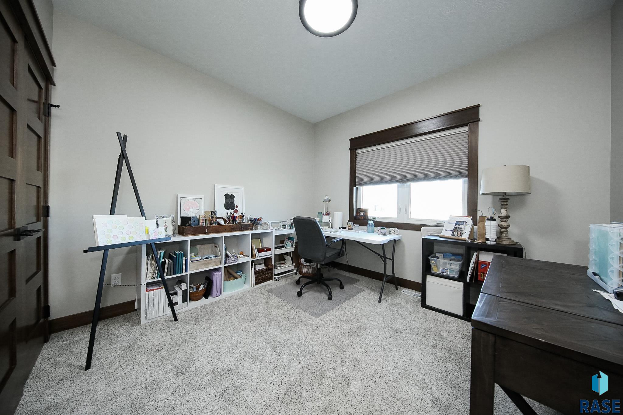 Tea, South Dakota 57064, United States, 5 Bedrooms Bedrooms, ,3 BathroomsBathrooms,Residential,Active,90720