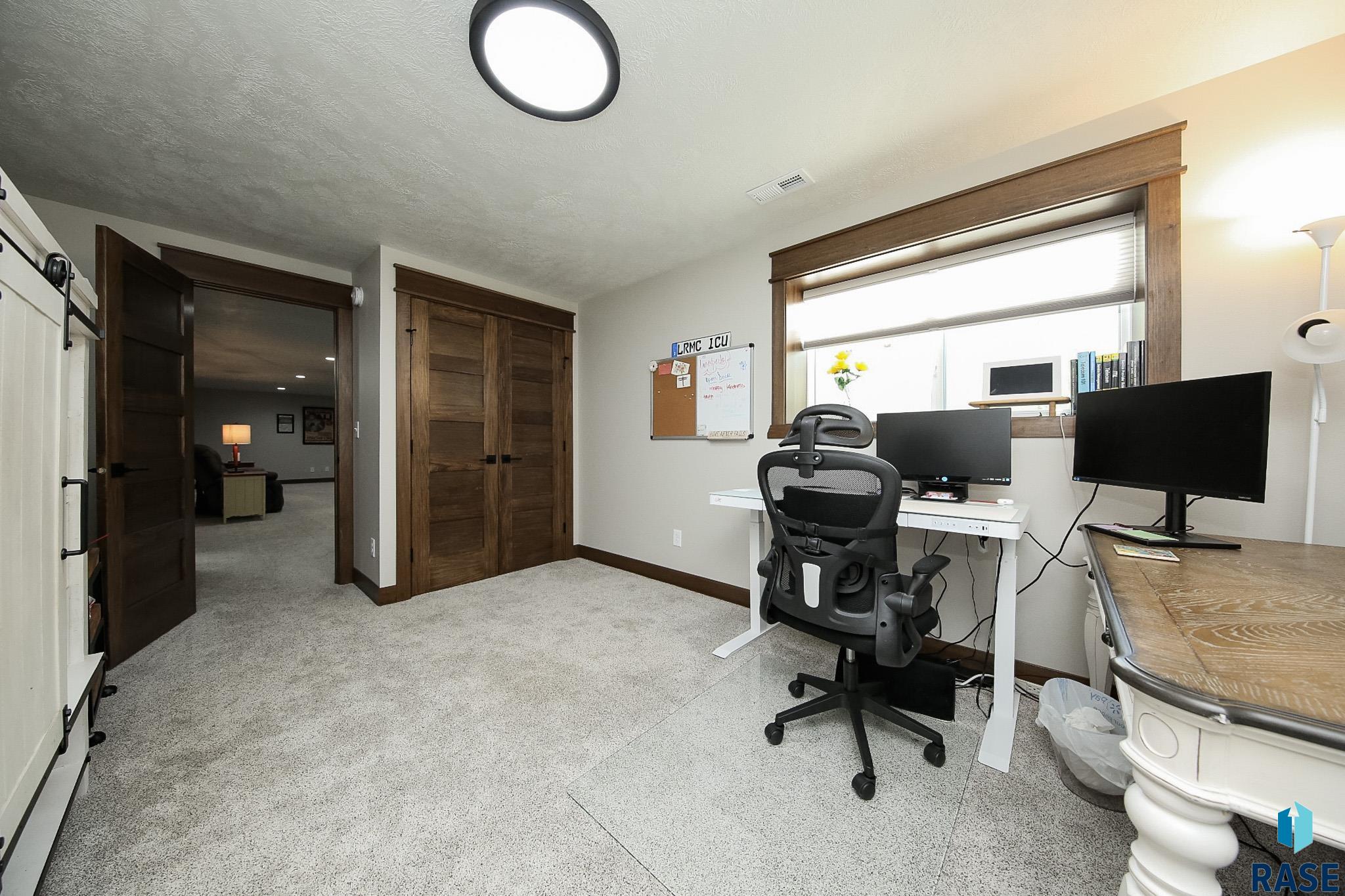 Tea, South Dakota 57064, United States, 5 Bedrooms Bedrooms, ,3 BathroomsBathrooms,Residential,Active,90720