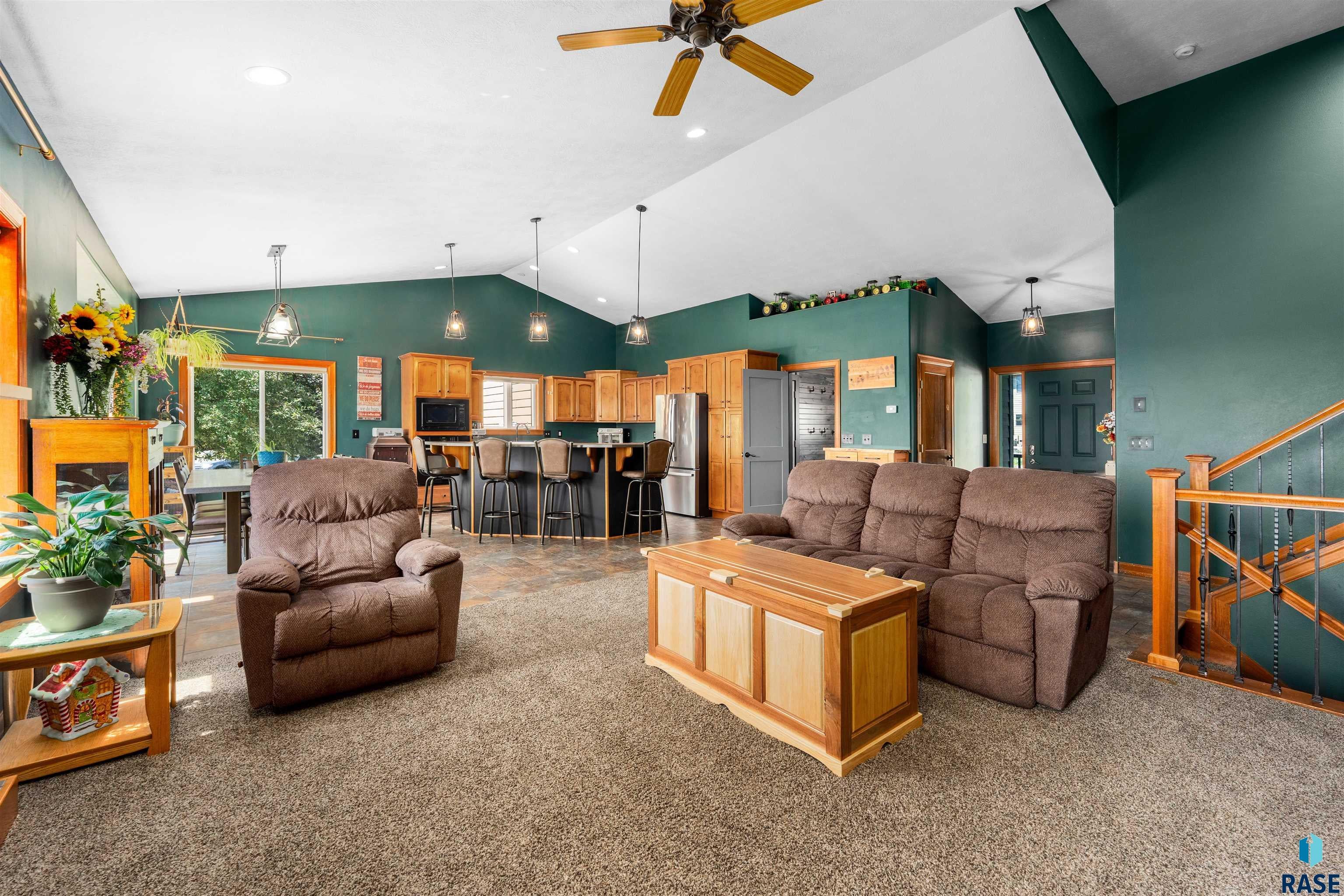 1516 N Maynard Ln