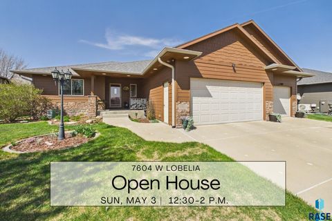 Photo of 7604 W Lobelia St, Sioux Falls, SD 57106 (MLS # 22602810)