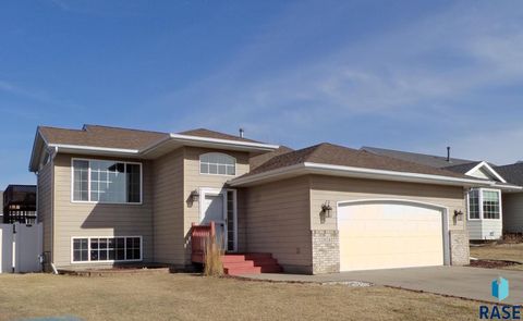 Photo of 7328 W 51st St, Sioux Falls, SD 57105 (MLS # 22601163)