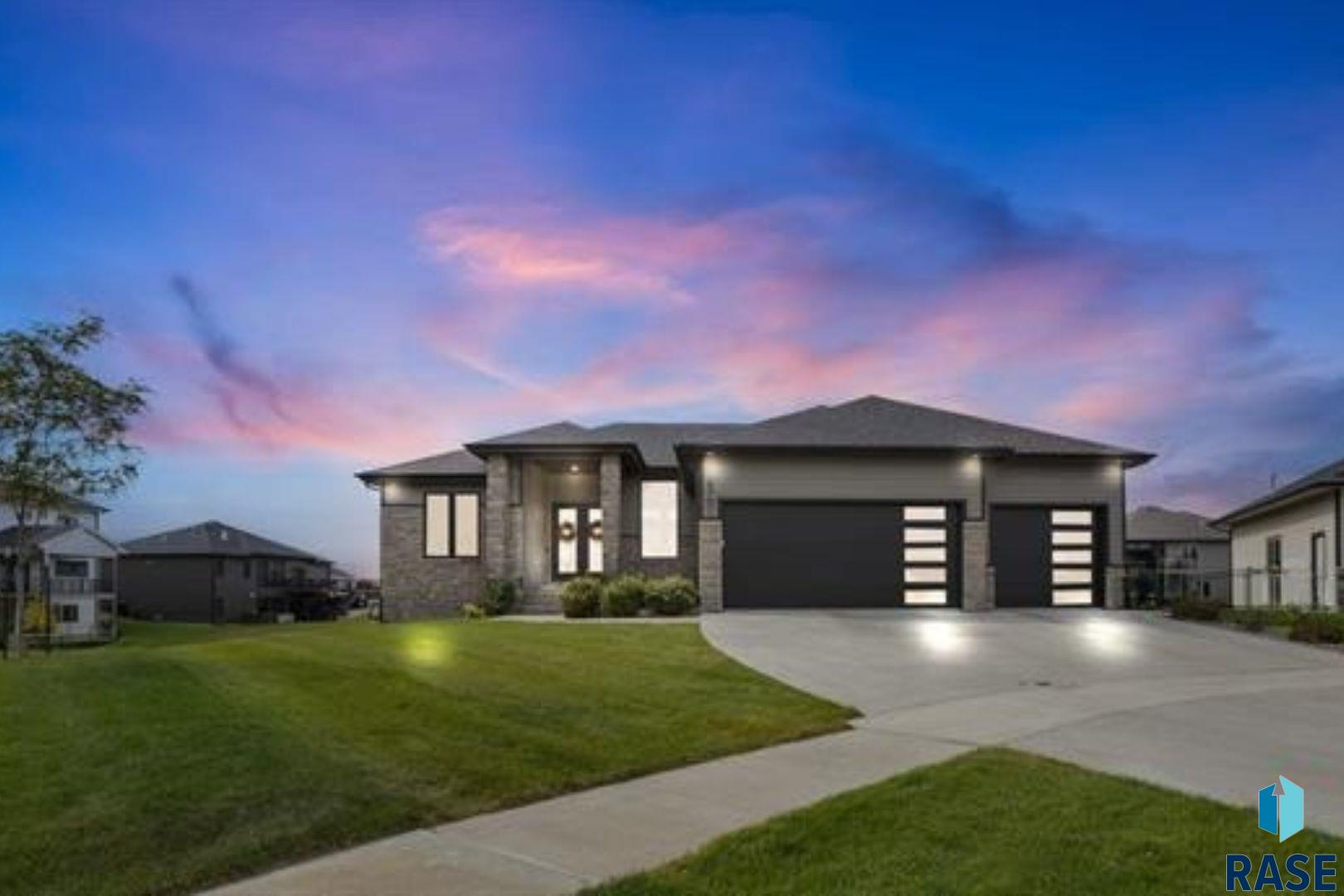 6701 E Spitfire Cir