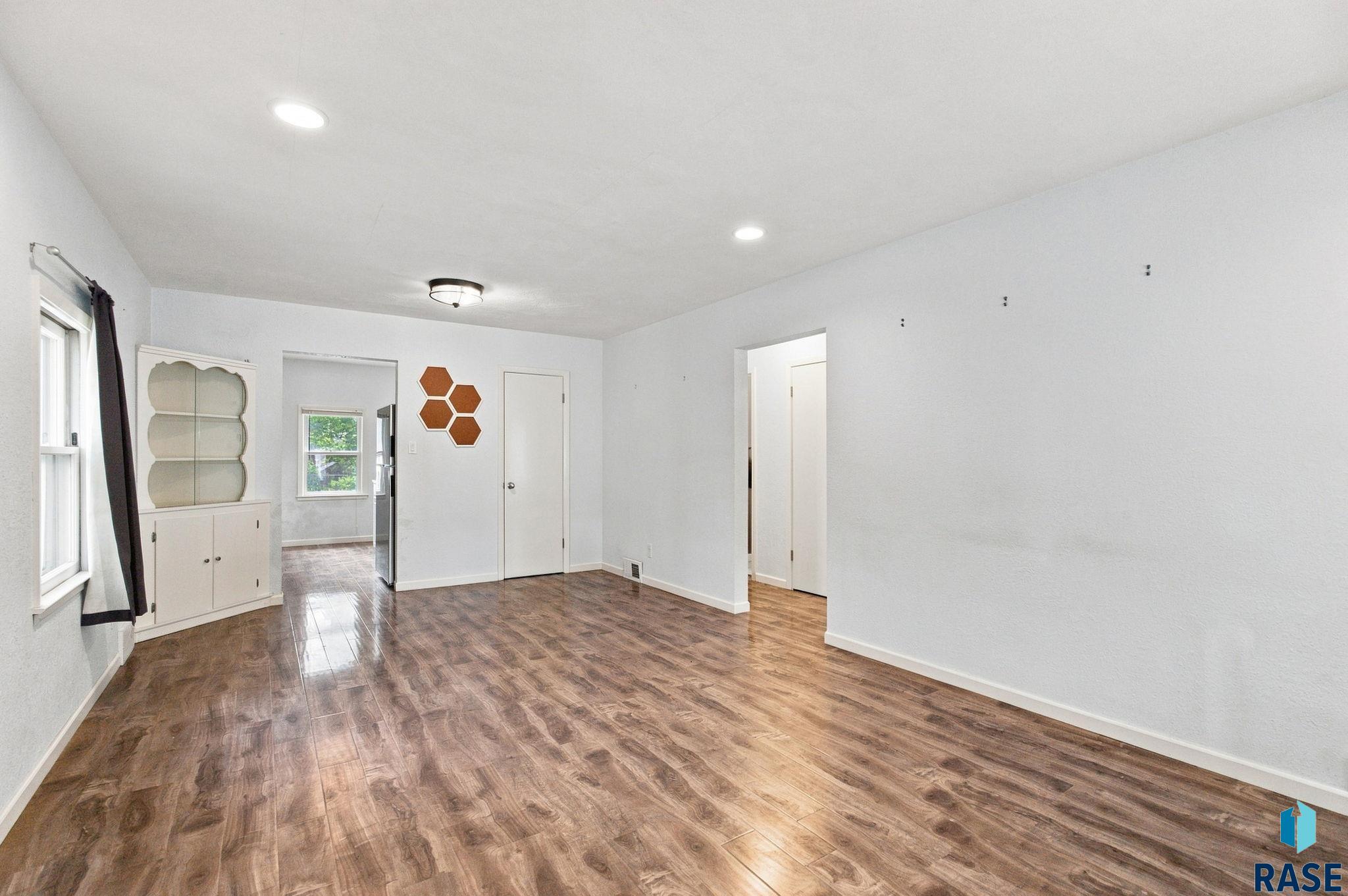 1902 S 4th Ave