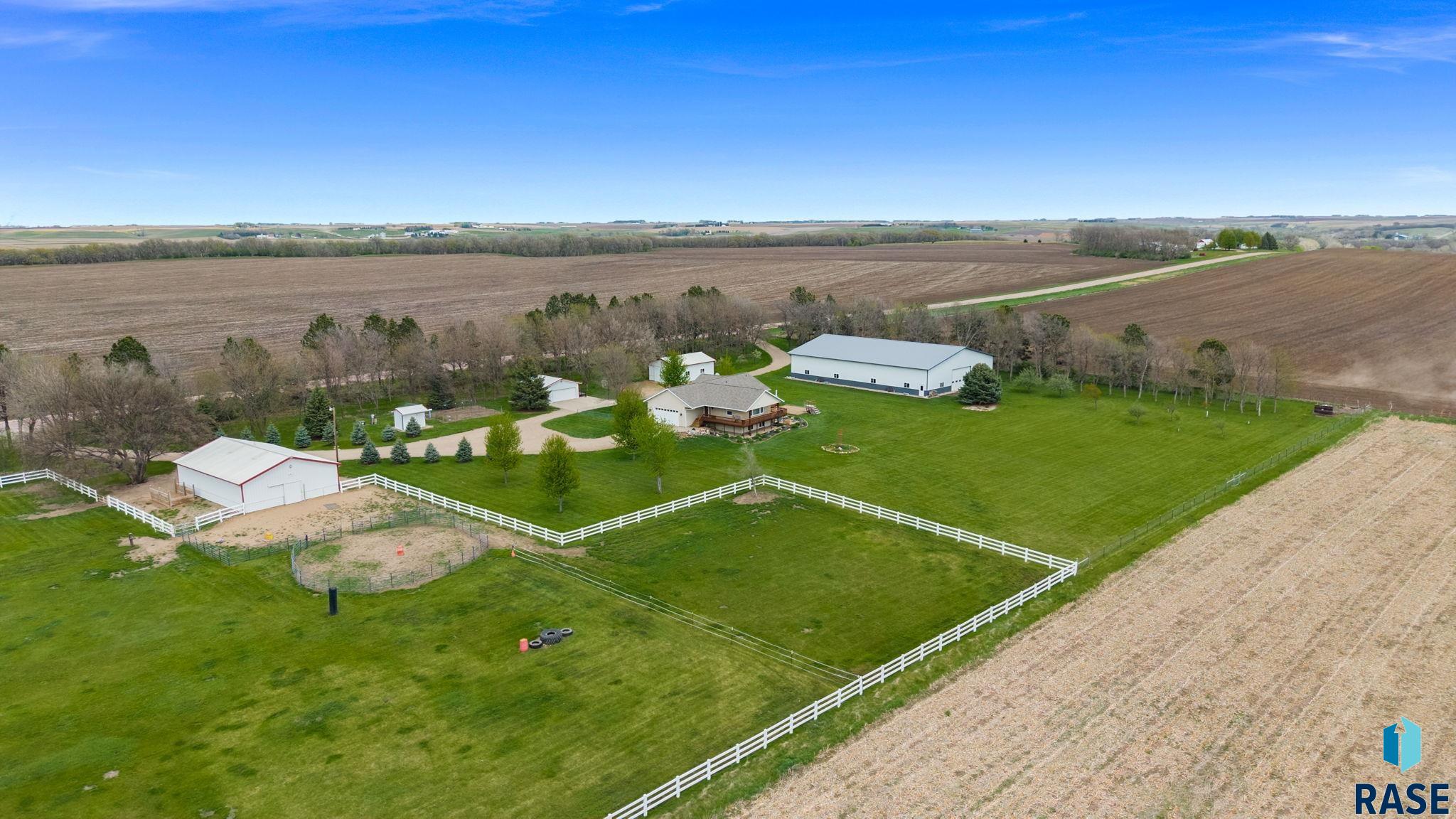 Photo 1 of 67 — 48349 276th St, Canton, SD 57013