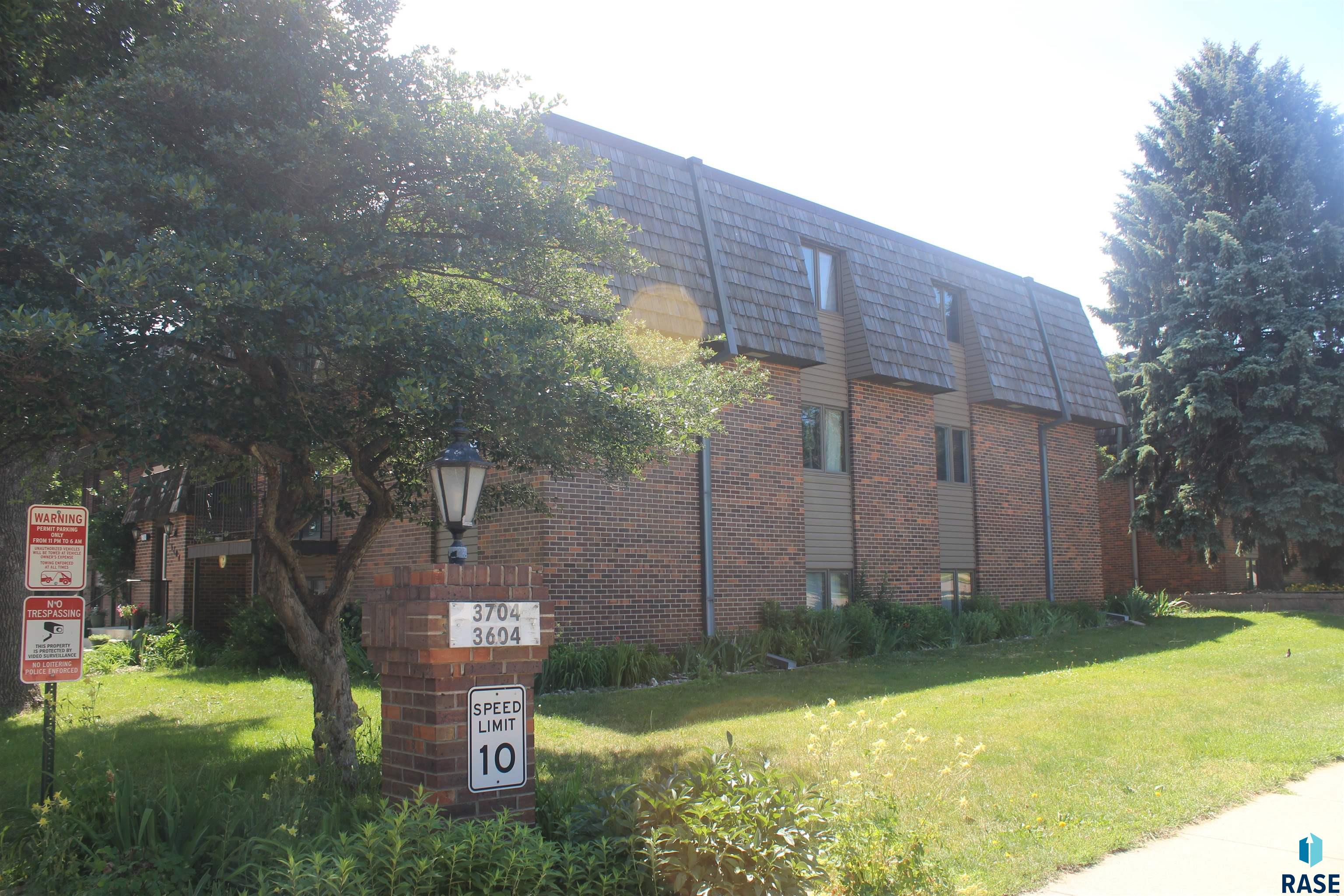 3704 S Terry Ave 302 - Photo 3