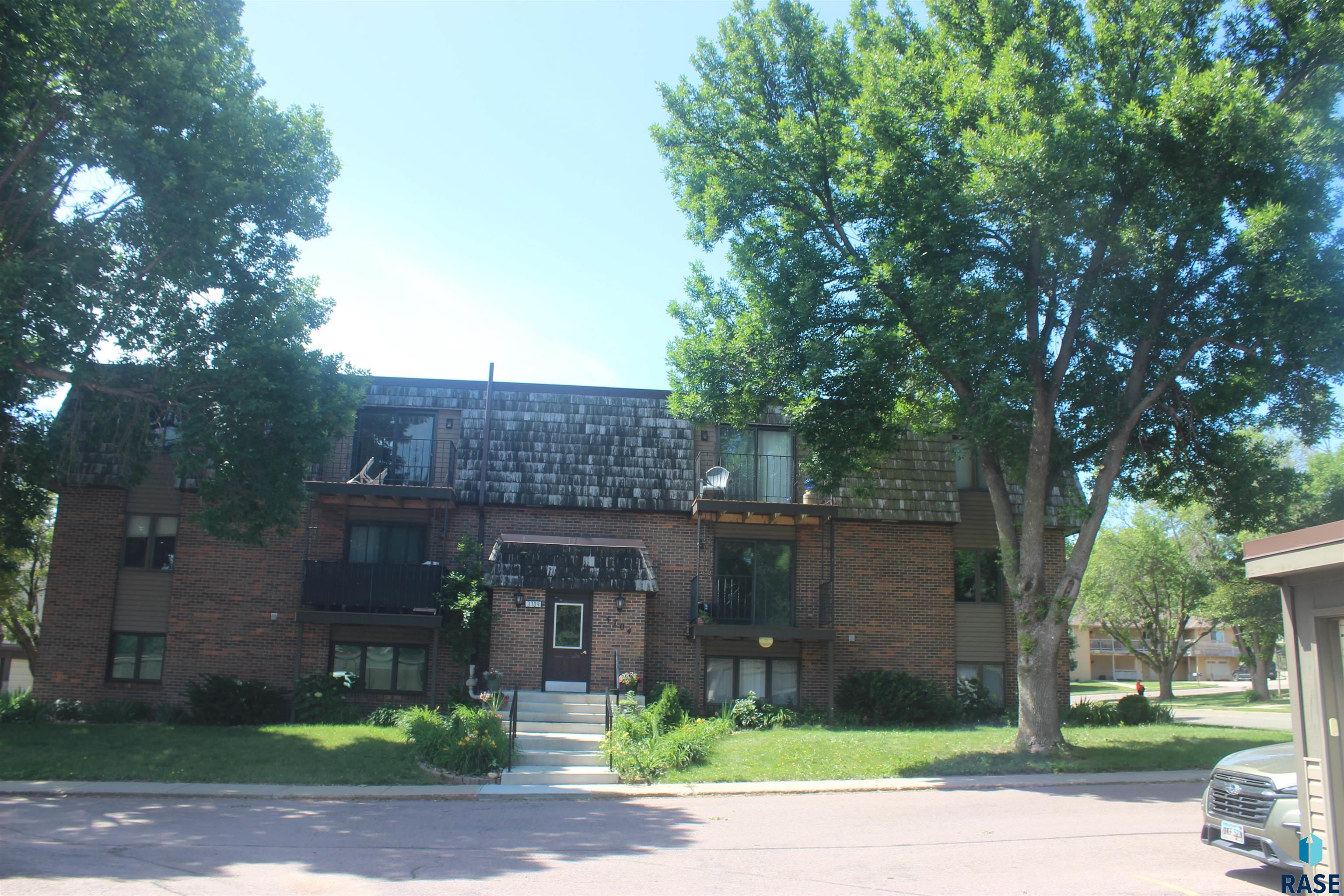 3704 S Terry Ave 302 - Photo 4