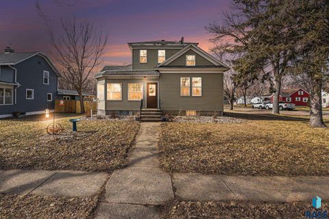 Homes For Sale - 219 N Donaldson Street<br/> Luverne, MN 56156