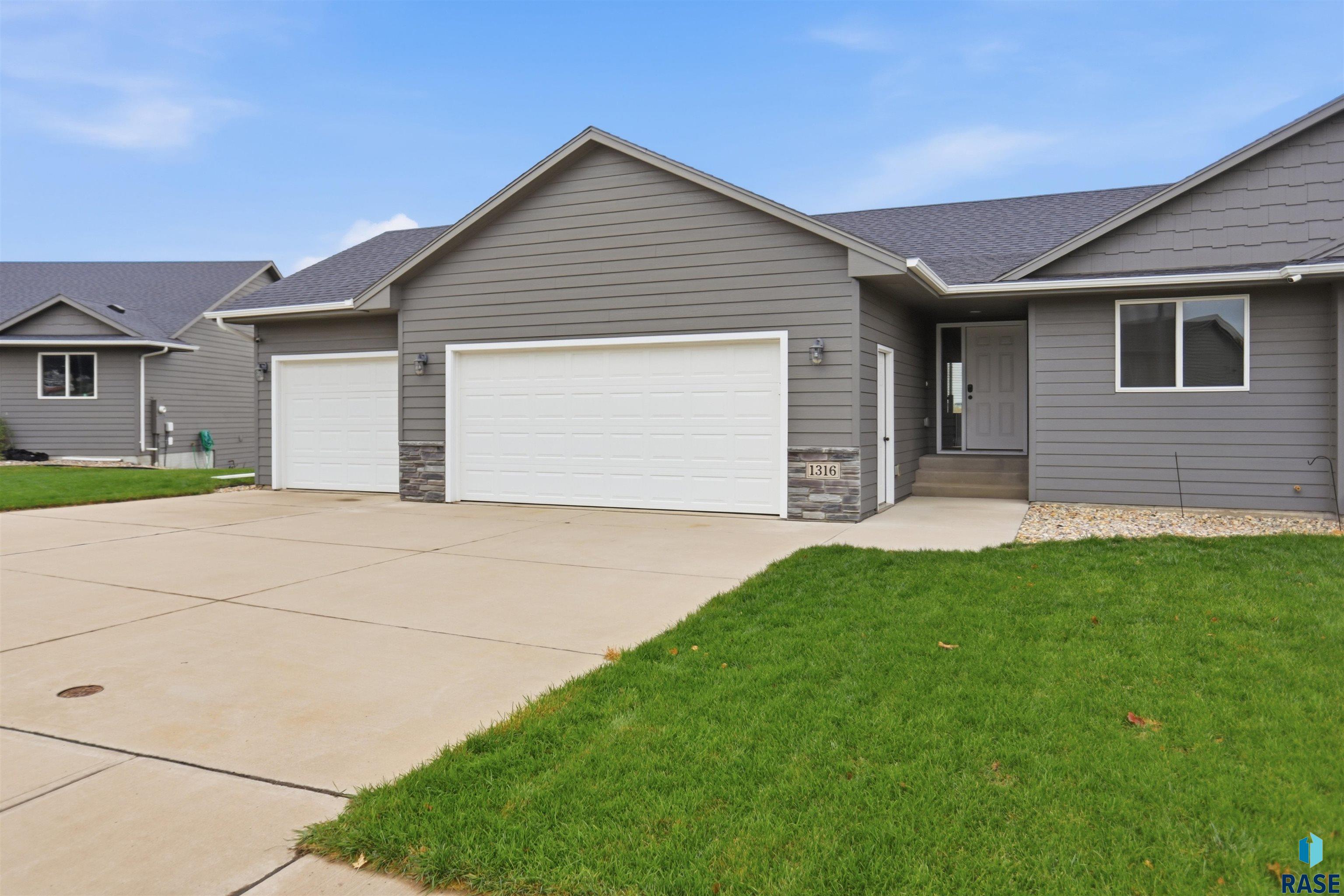 1316 N Archer Dr