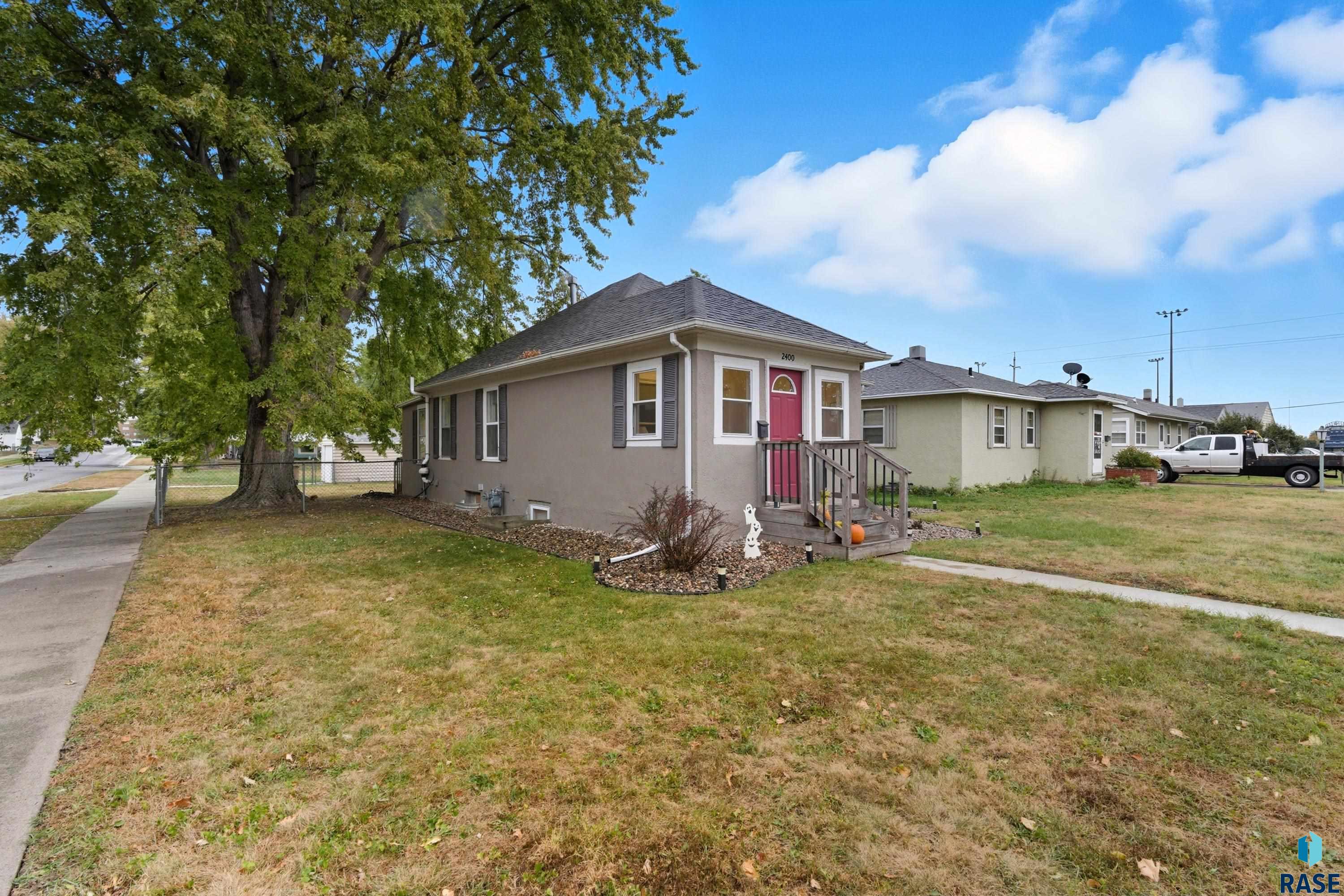 Sioux Falls, South Dakota 57105, United States, 3 Bedrooms Bedrooms, ,1 BathroomBathrooms,Residential,Active,228173