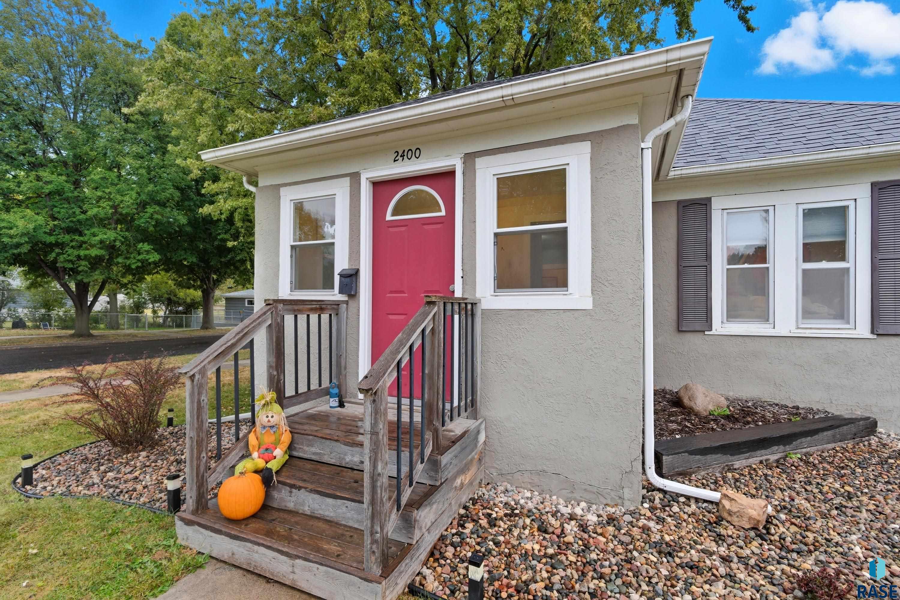 Sioux Falls, South Dakota 57105, United States, 3 Bedrooms Bedrooms, ,1 BathroomBathrooms,Residential,Active,228173