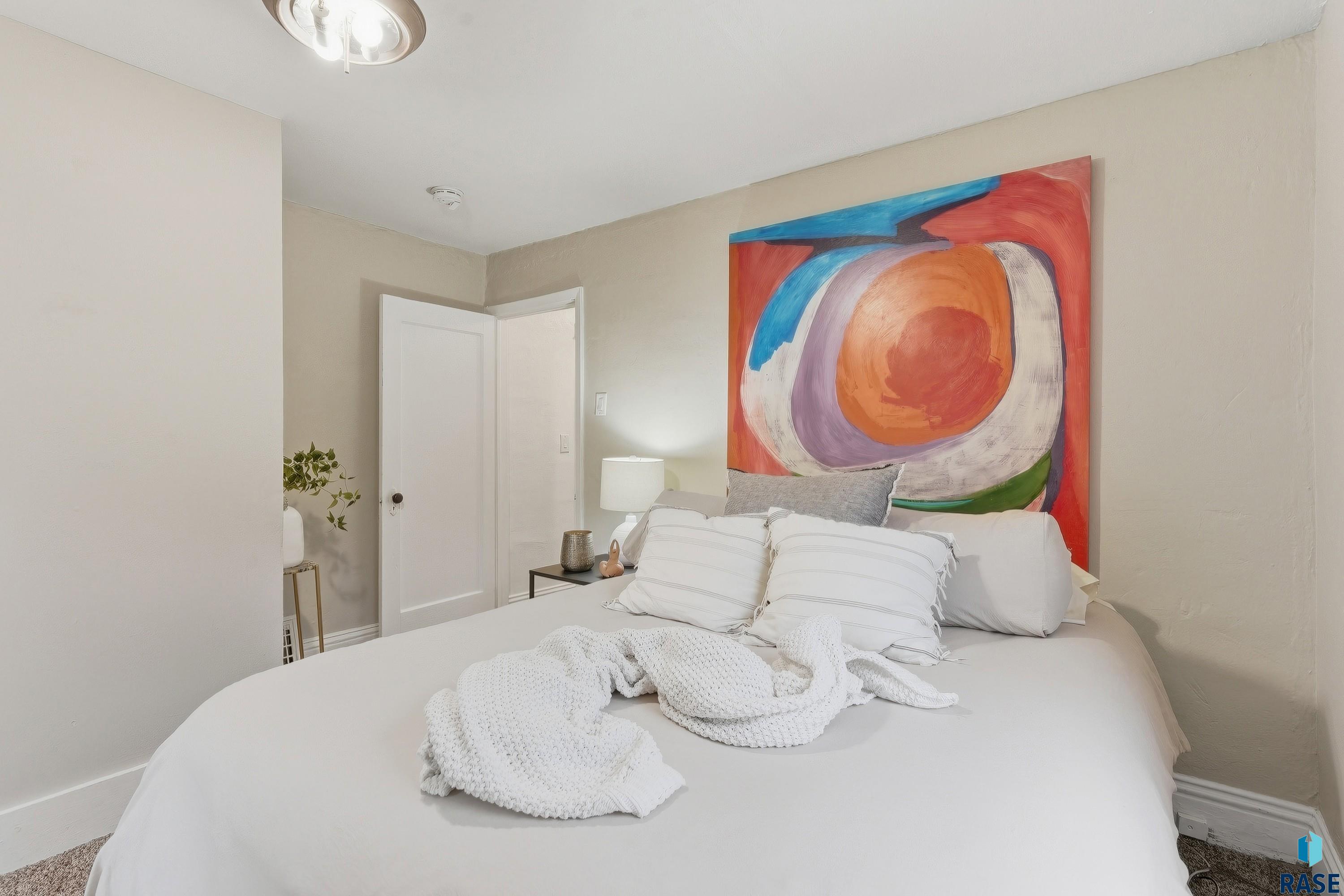 Sioux Falls, South Dakota 57105, United States, 3 Bedrooms Bedrooms, ,1 BathroomBathrooms,Residential,Active,228173