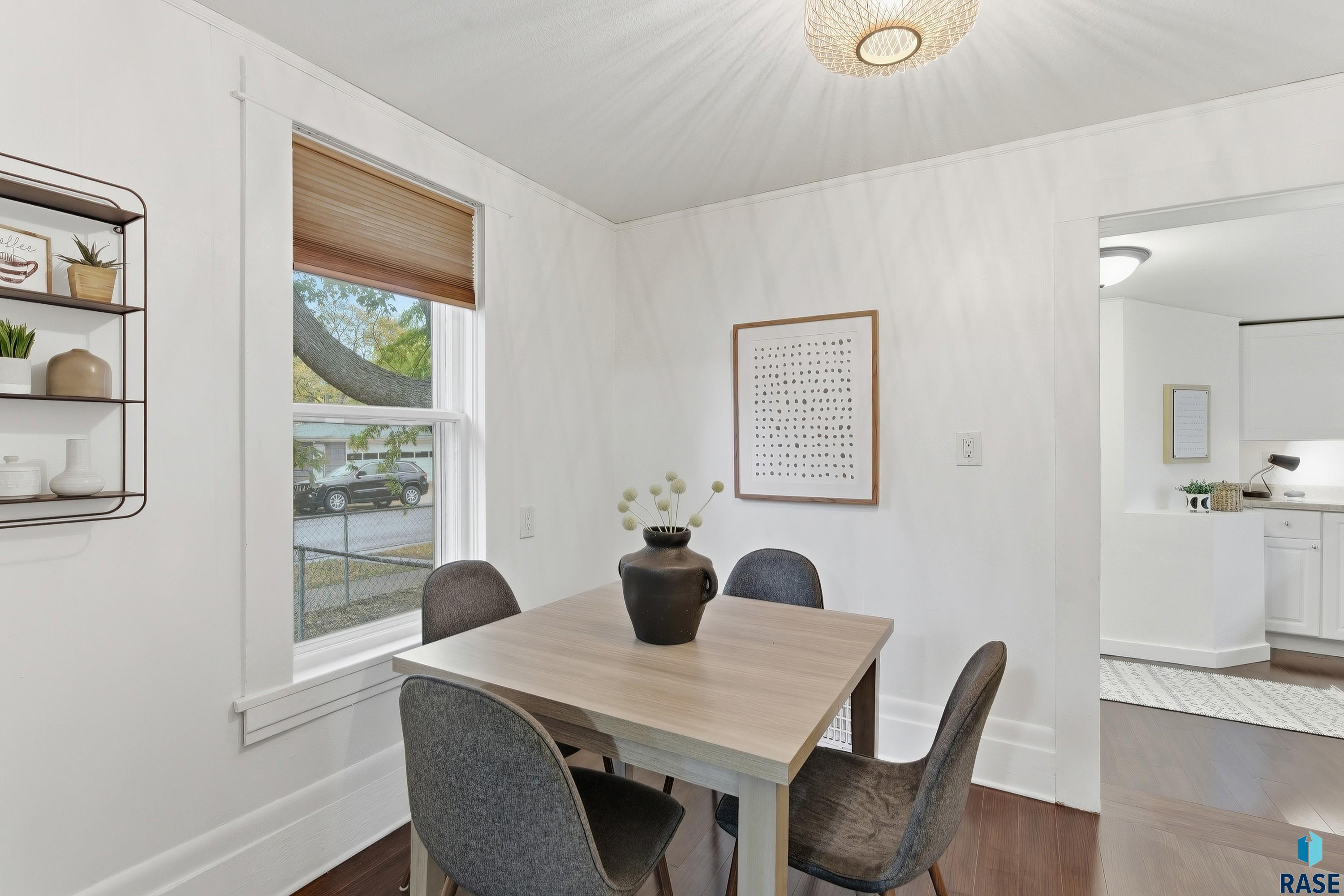 Sioux Falls, South Dakota 57105, United States, 3 Bedrooms Bedrooms, ,1 BathroomBathrooms,Residential,Active,228173