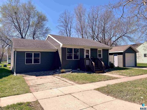 410 DODGE St Luverne MN 56156