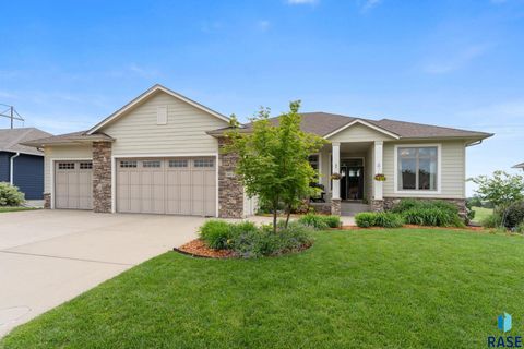 Homes For Sale - 3904 S Harmony Drive<br/> Sioux Falls, SD 57110