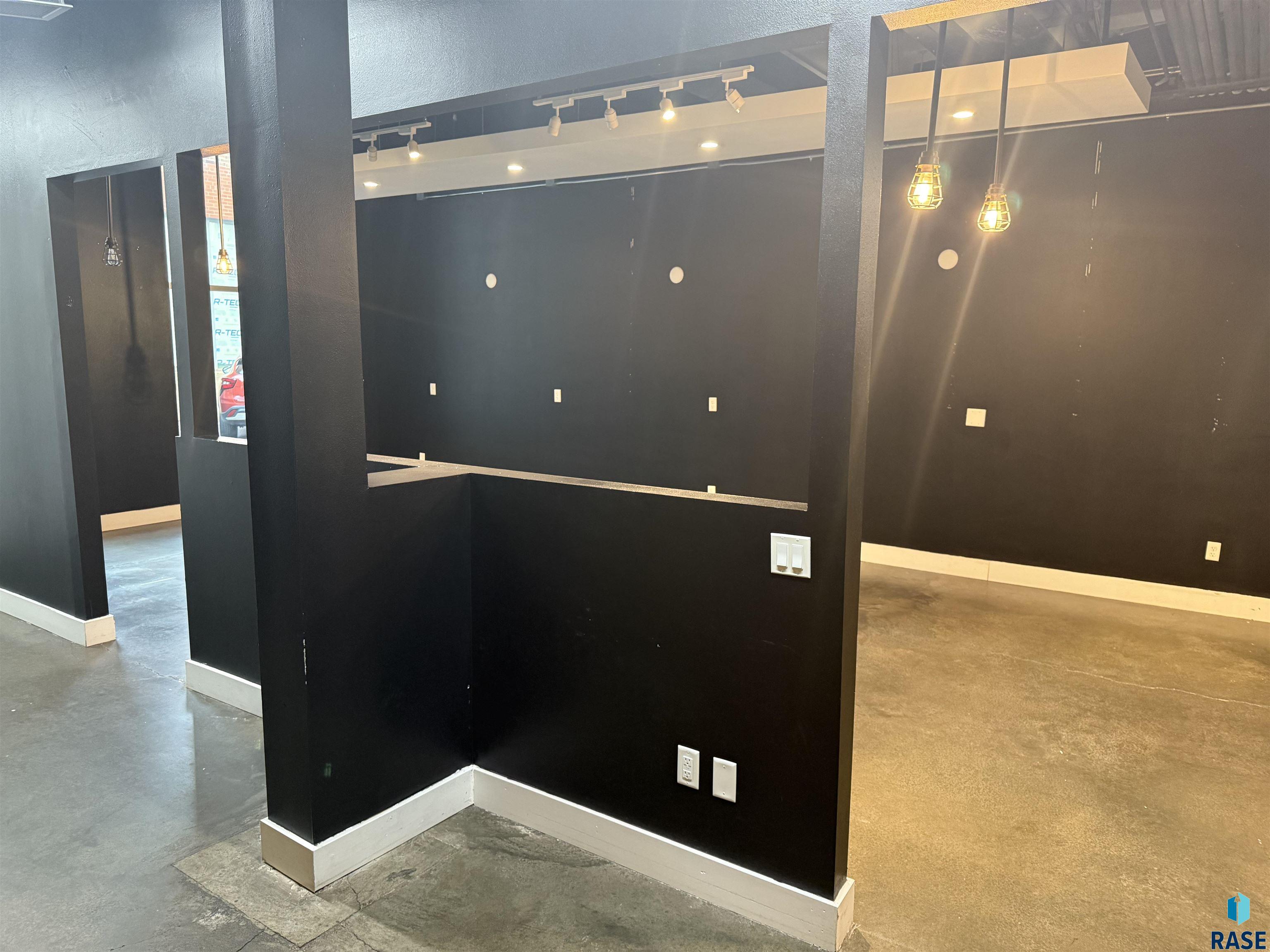 Sioux Falls, South Dakota 57104, United States, ,Commercial,Active,243953