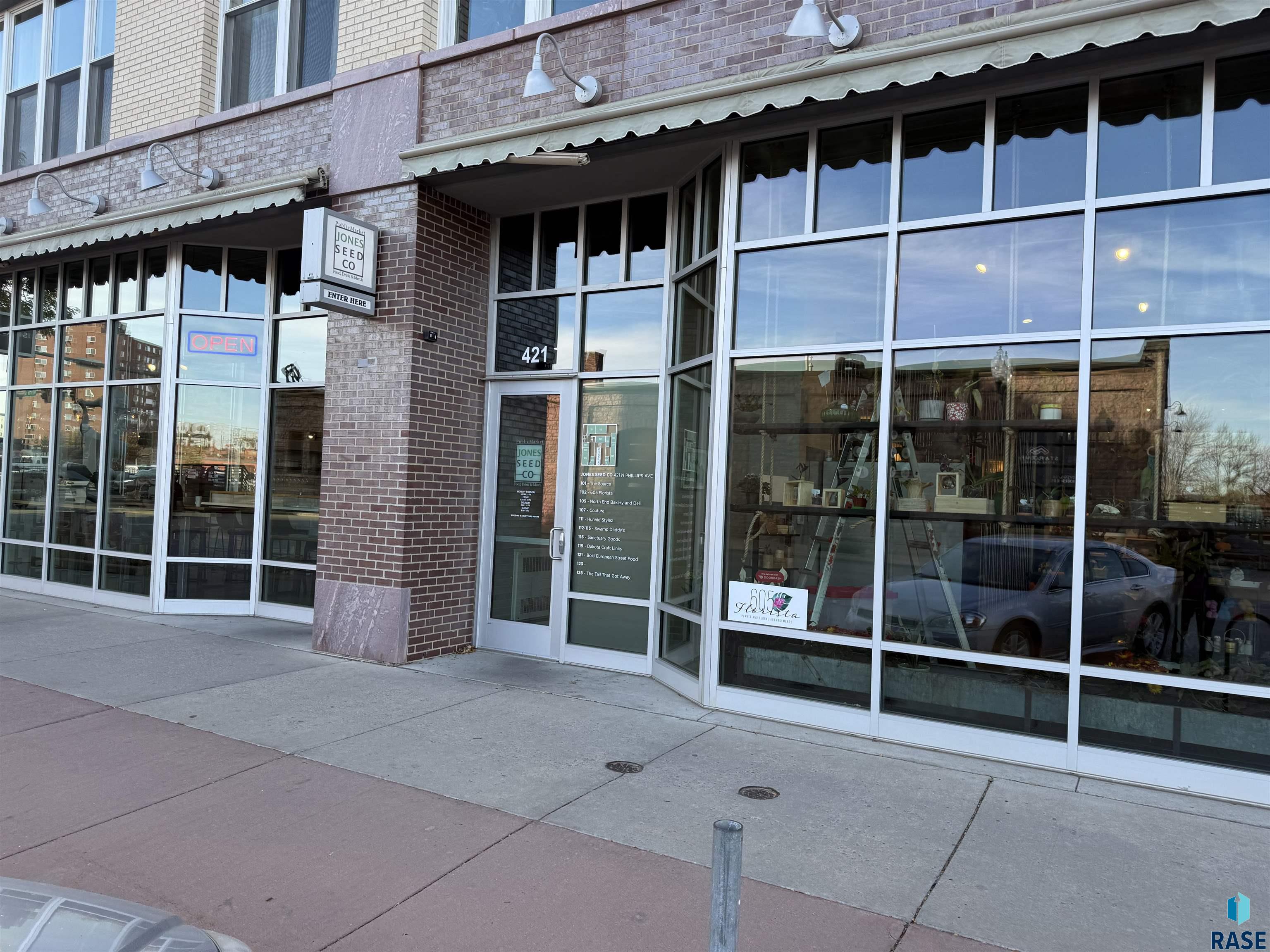 Sioux Falls, South Dakota 57104, United States, ,Commercial,Active,243953