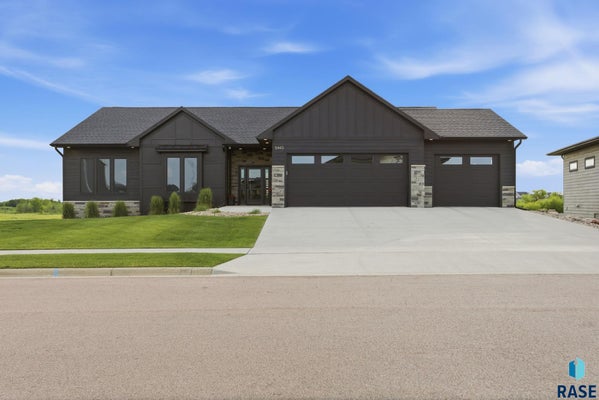 5443 W COLONIAL CT, SIOUX FALLS, SD 57107 - Image 86cc480a6168a96b4e20b9f4fdbd3df5/345449118