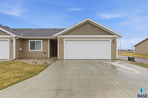 Photo of 1209 N Marion Rd 4 #4, Sioux Falls, SD 57107 (MLS # 22602316)