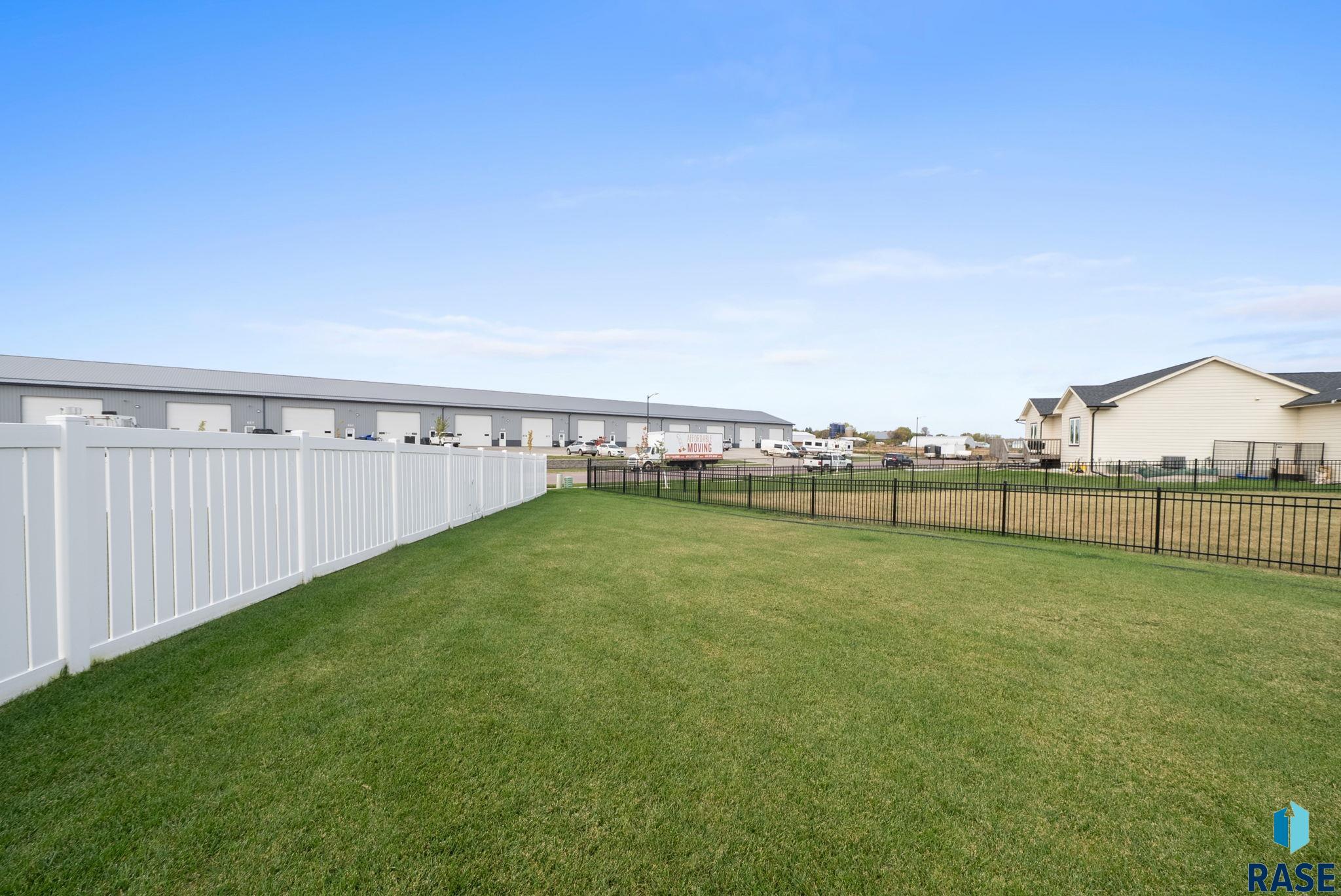 Harrisburg, South Dakota 57032, United States, 4 Bedrooms Bedrooms, ,2 BathroomsBathrooms,Residential,Active,235841