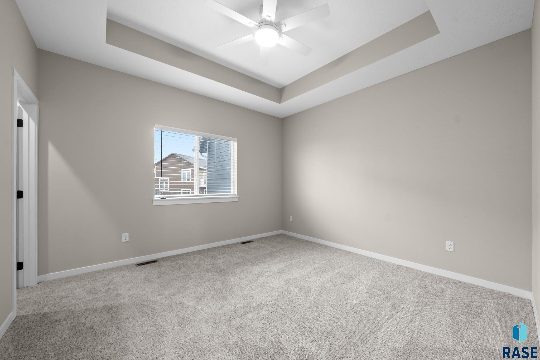 Harrisburg, South Dakota 57032, United States, 4 Bedrooms Bedrooms, ,2 BathroomsBathrooms,Residential,Active,235841