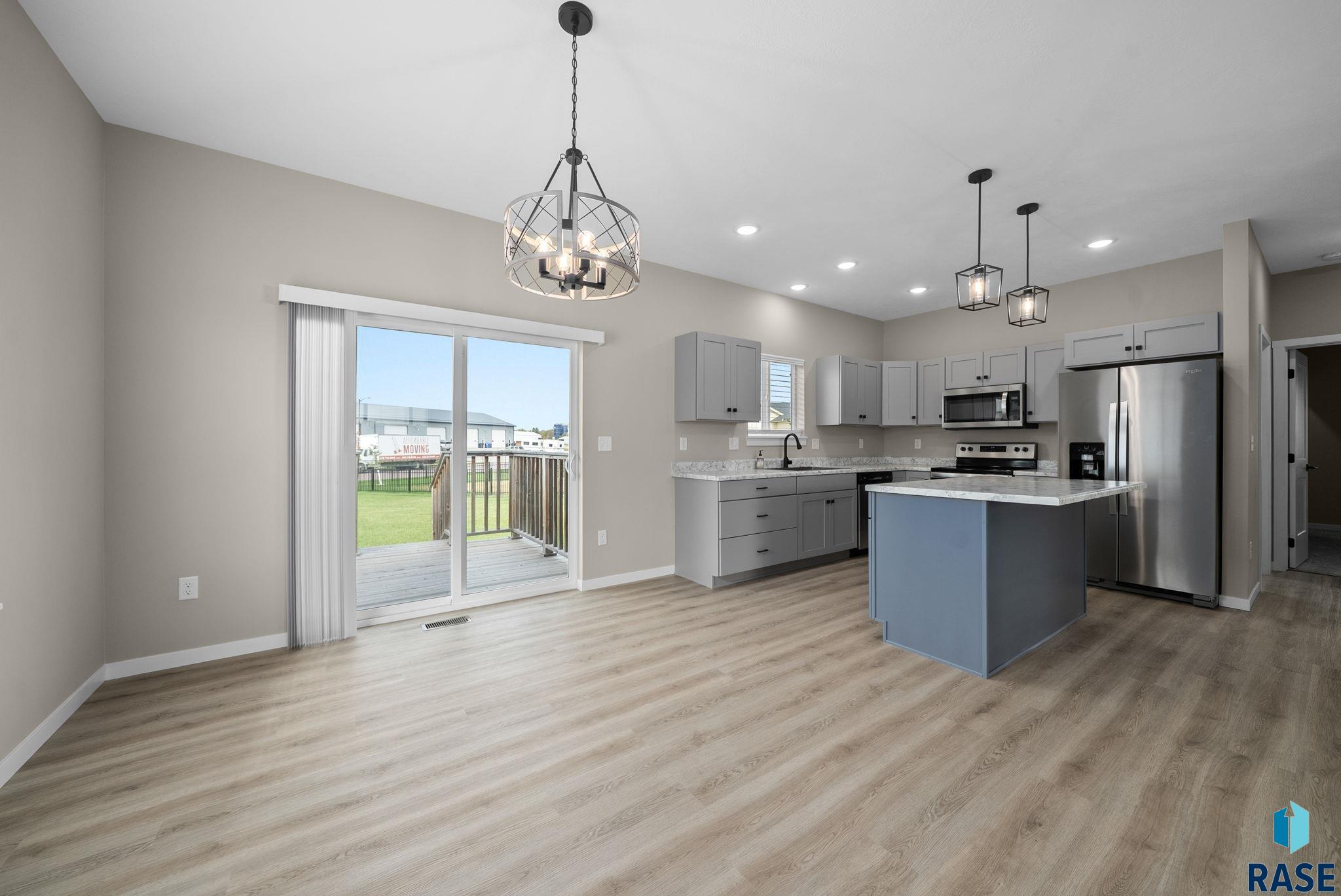 Harrisburg, South Dakota 57032, United States, 4 Bedrooms Bedrooms, ,2 BathroomsBathrooms,Residential,Active,235841