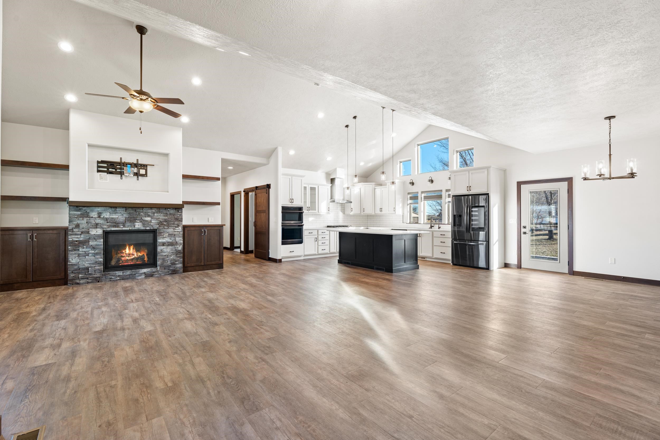 415 Linden Dr