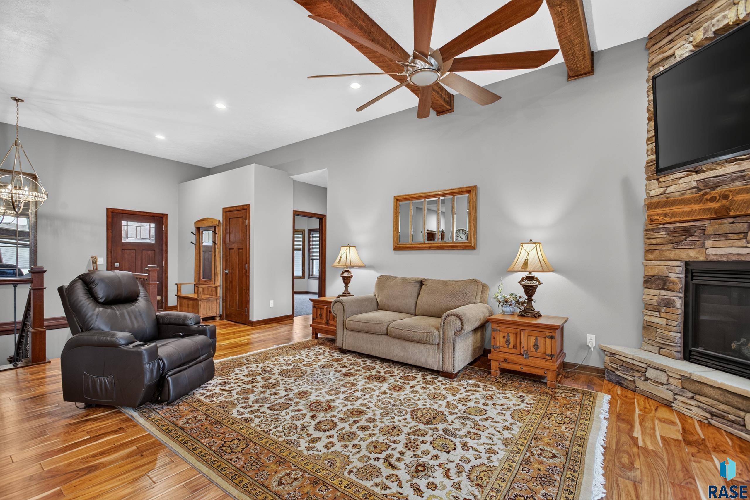 1701 S Cattail Cir