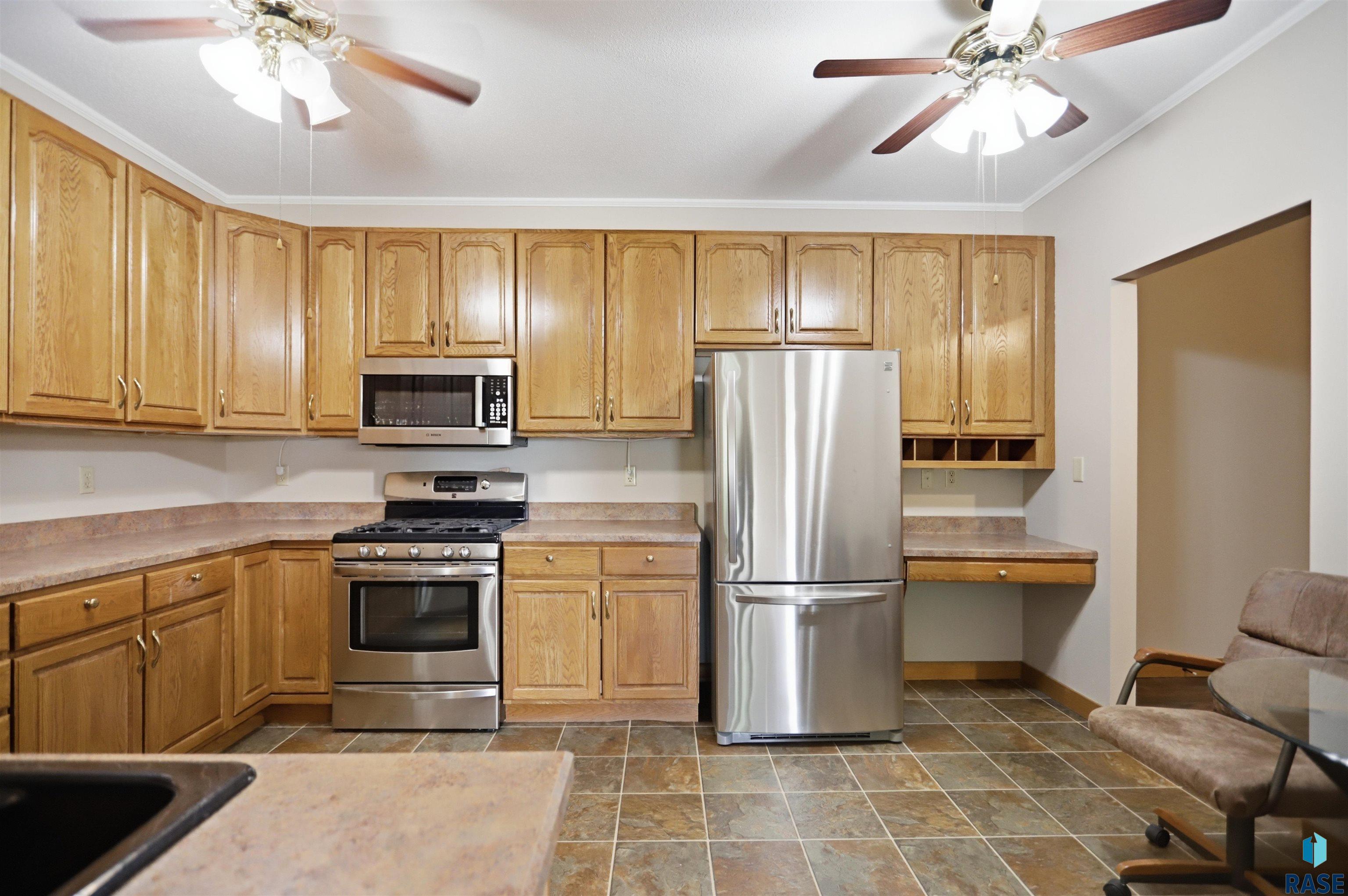 1210 W 57th St 305