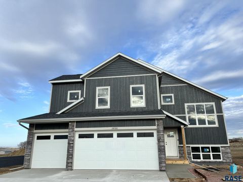 Photo of 2800 S Copper Creek Ave, Sioux Falls, SD 57110 (MLS # 22602446)