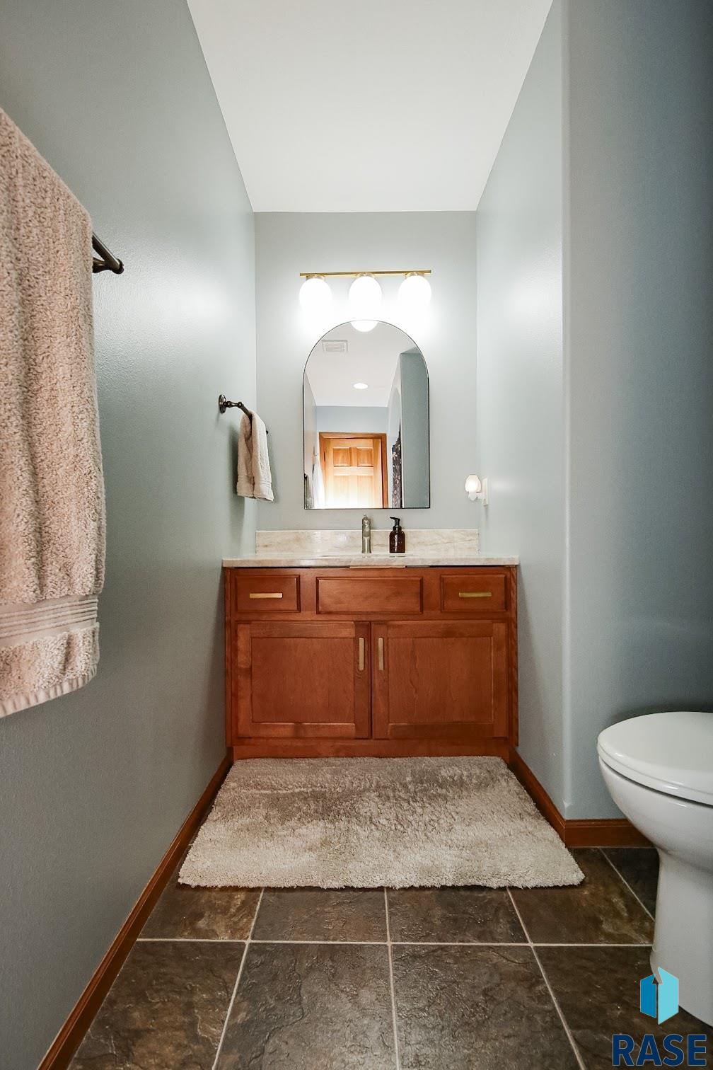 Harrisburg, South Dakota 57032, United States, 4 Bedrooms Bedrooms, ,3 BathroomsBathrooms,Residential,Pending,246194