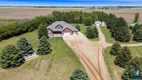 Homes For Sale - 47152 276th Street<br/> Harrisburg, SD 57032