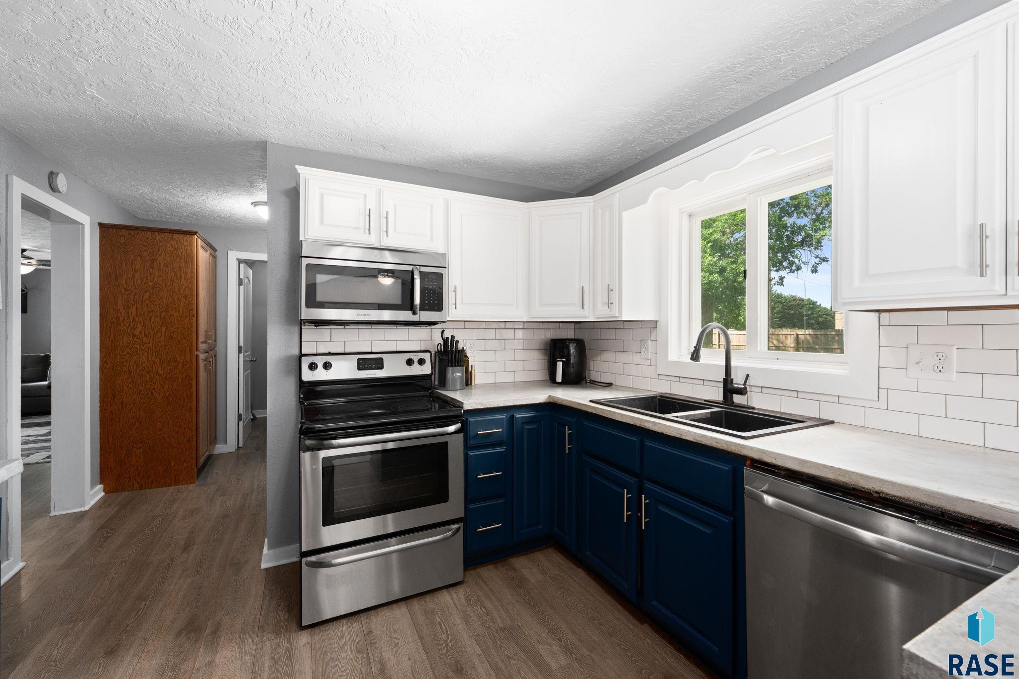 721 S Elm St