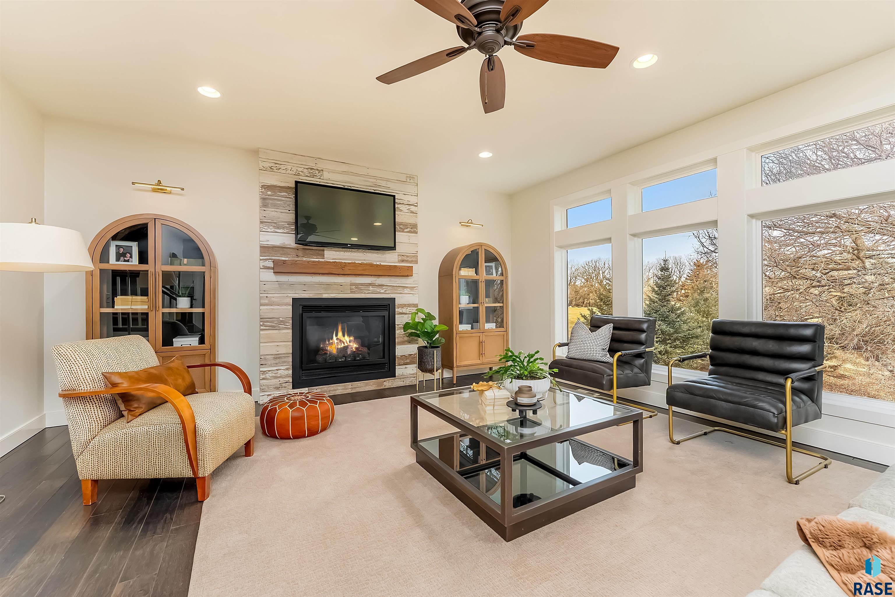 9004 E Black Walnut Cir