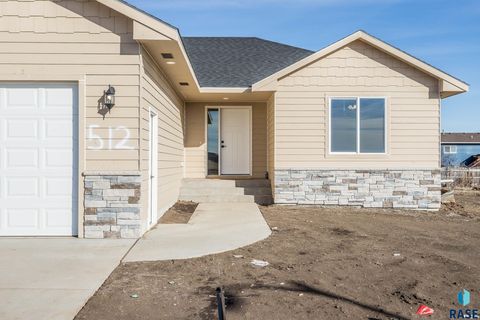 Homes For Sale - 512 Shirley Street<br/> Harrisburg, SD 57032