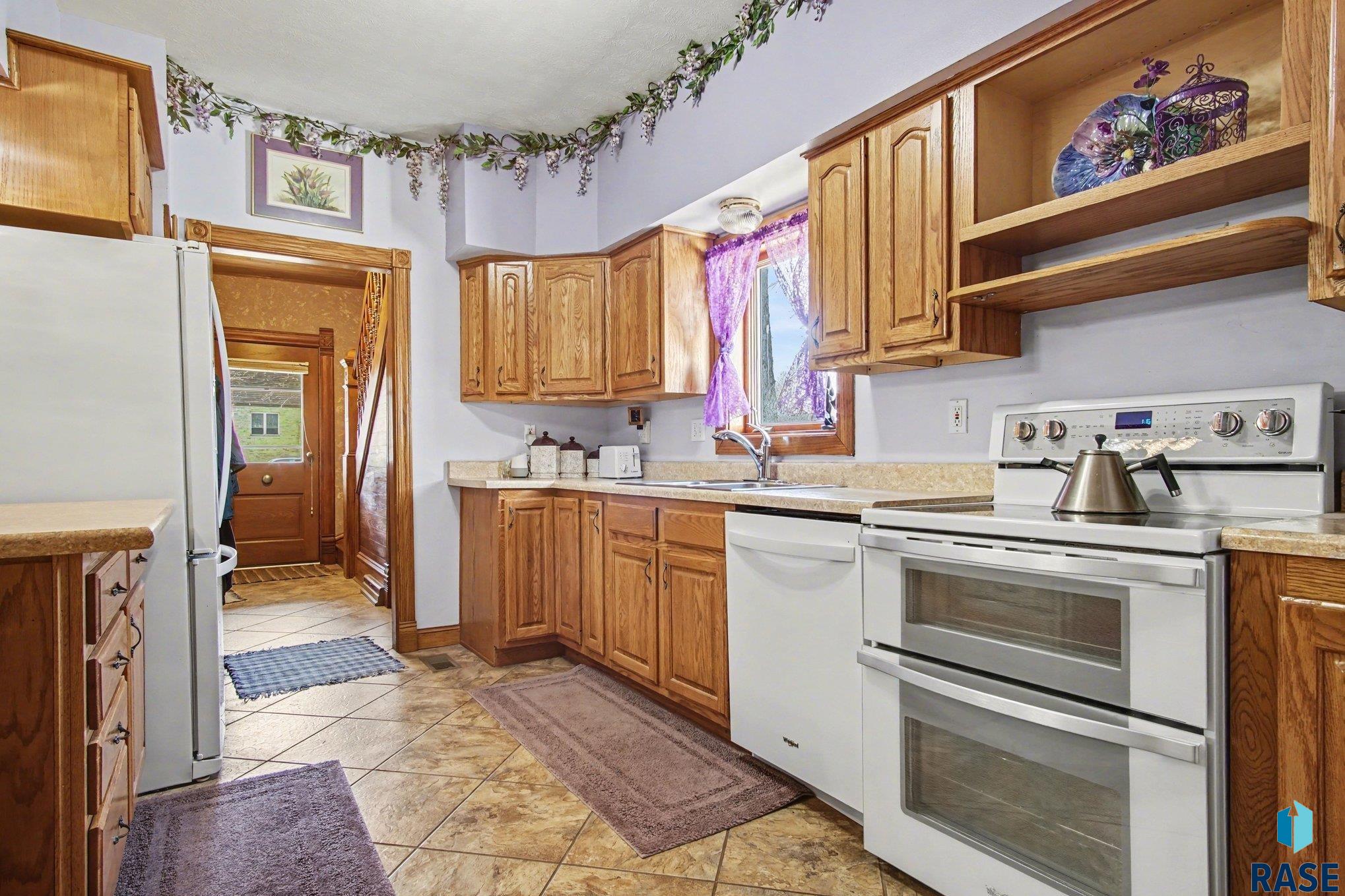 602 NE 1st St