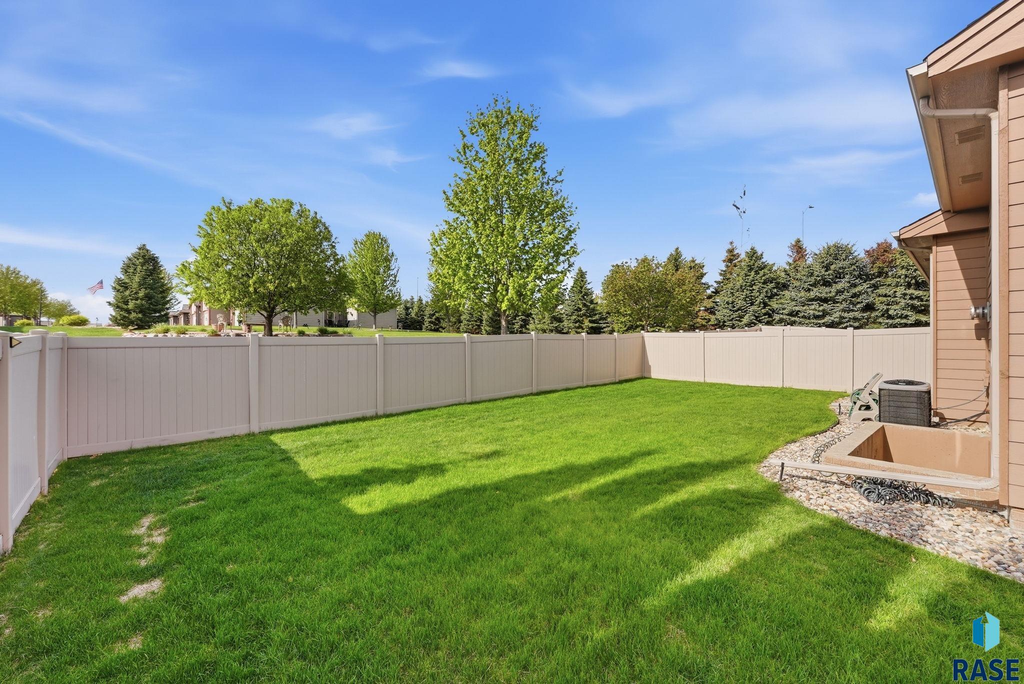 7303 S Grand Arbor Ct