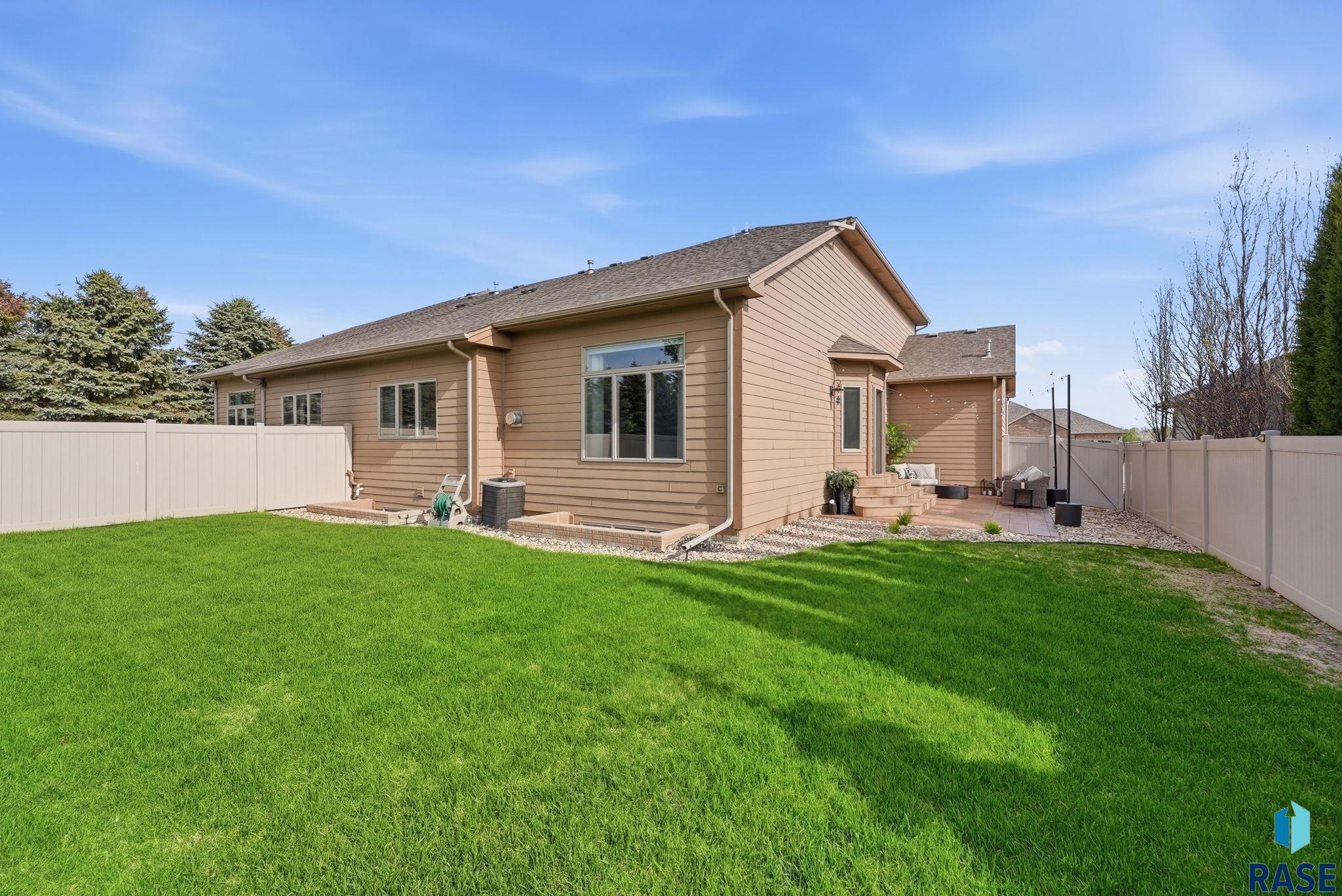 7303 S Grand Arbor Ct