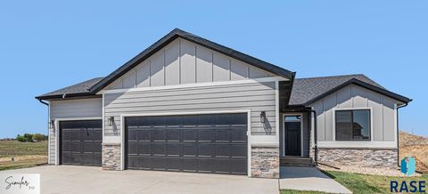 Photo of 312 S Willow Spring Dr, Sioux Falls, SD 57110 (MLS # 22601031)