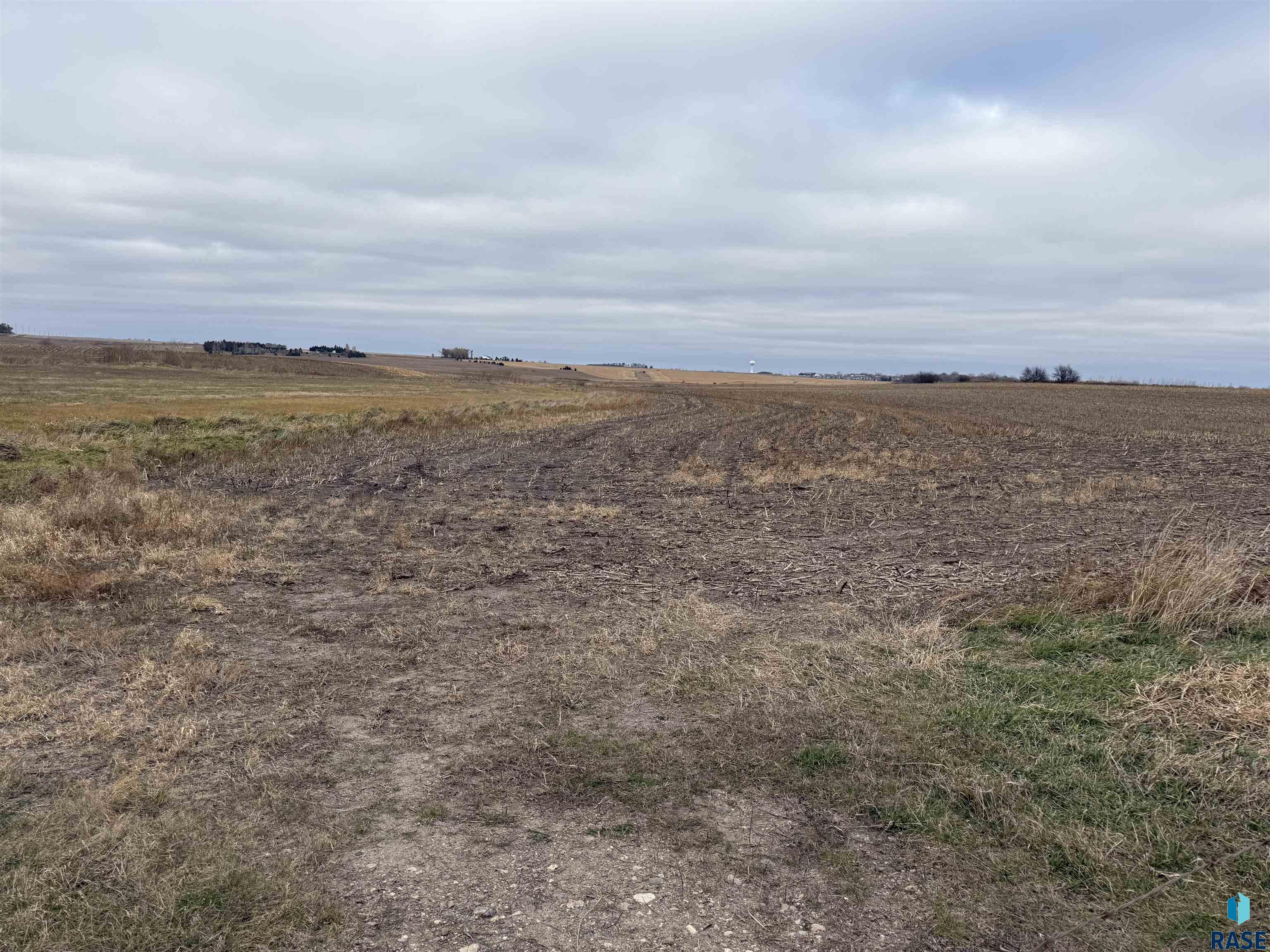 Hartford, South Dakota 57033, United States, ,Land,Active,242001