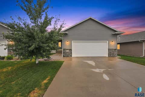 Townhouse For Sale - 2327 N Main Street<br/> Tea, SD 57064