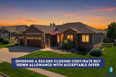Photo of 2405 S Durango Cir, Sioux Falls, SD 57110 (MLS # 22604362)