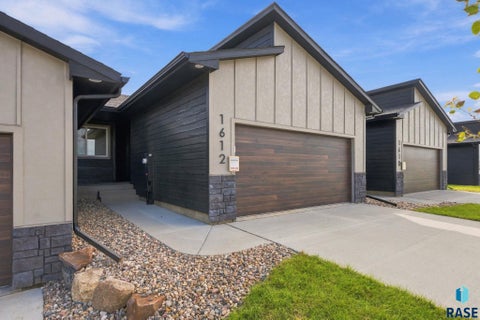 Townhouse For Sale - 1612 N Tillie Avenue<br/> Minnehaha County, Sioux Falls, SD 57110