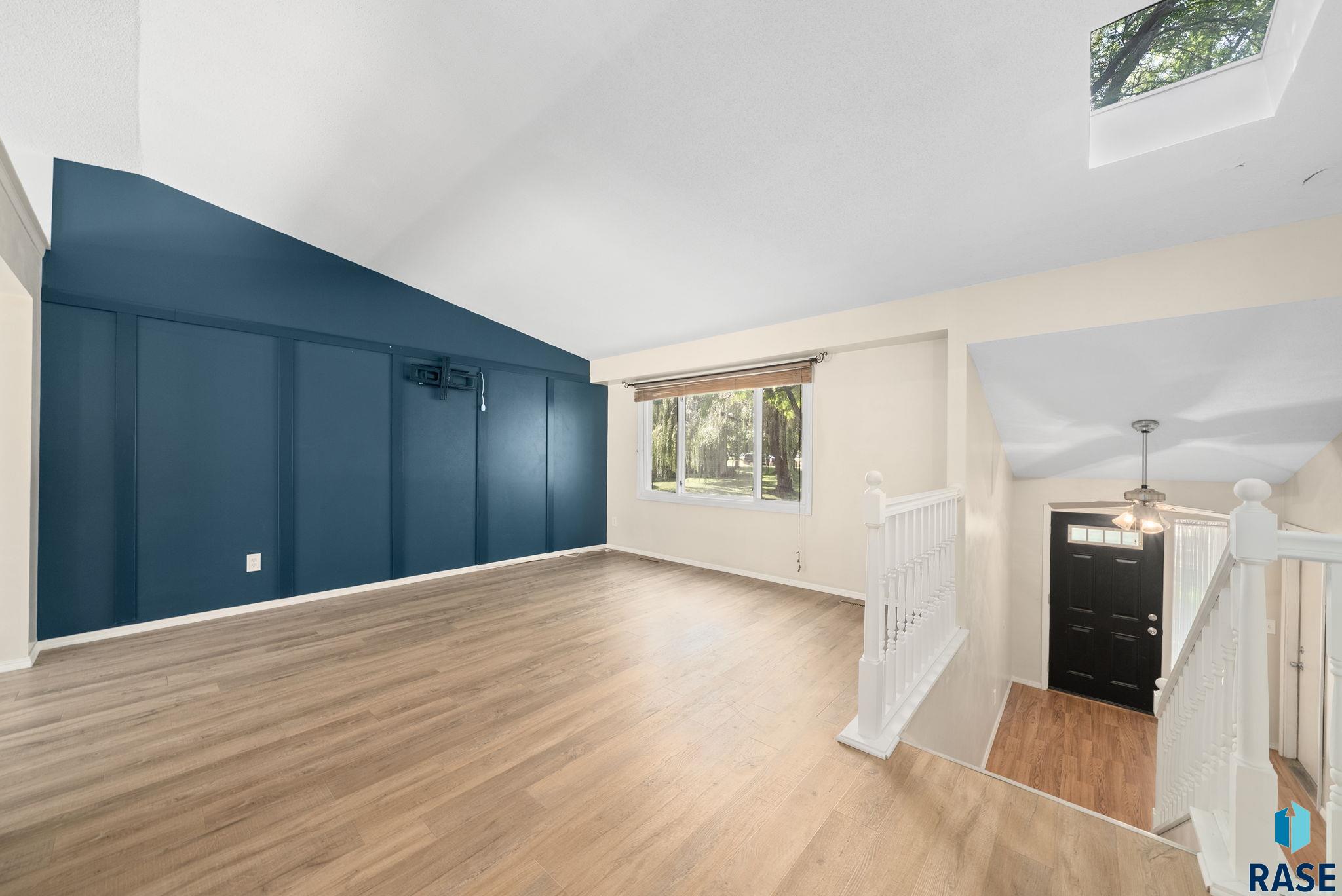 Sioux Falls, South Dakota 57110, United States, 3 Bedrooms Bedrooms, ,2 BathroomsBathrooms,Residential,Active,234567