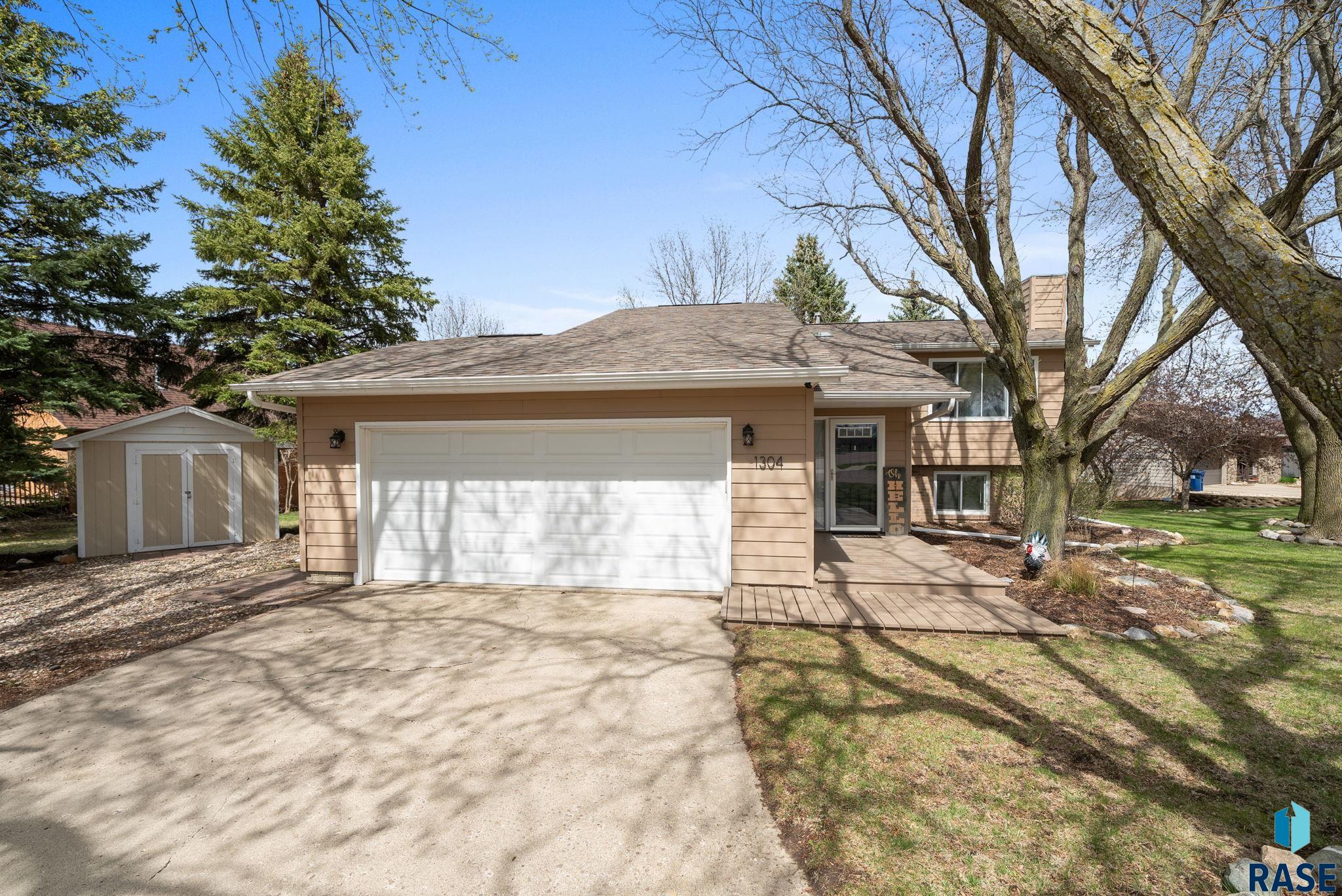 Sioux Falls, South Dakota 57110, United States, 3 Bedrooms Bedrooms, ,2 BathroomsBathrooms,Residential,Active,234567