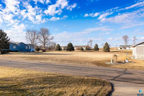 Vacant Land For Sale - Golf Drive<br/> Wentworth, SD 57075